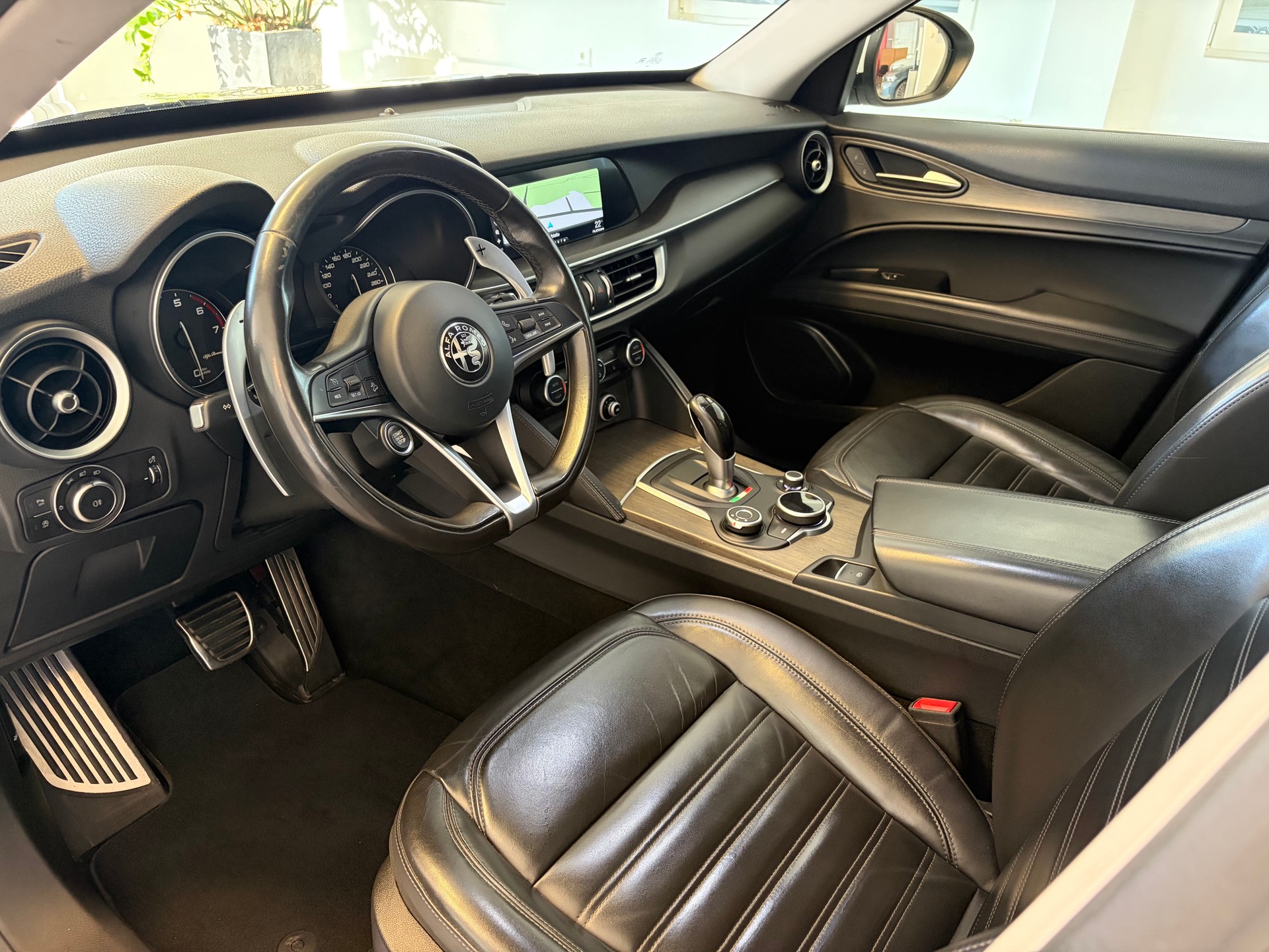 ALFA ROMEO Stelvio 2.0 First Edition Q4 Automatic-image-4
