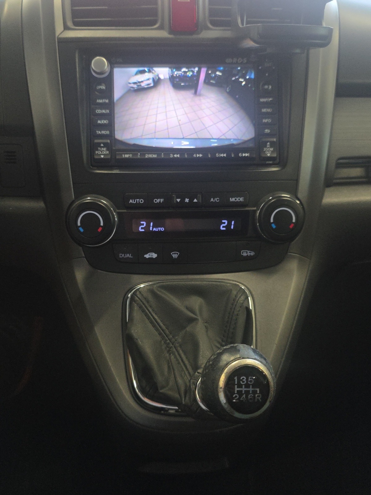 HONDA CR-V 2.2 i-CTDi 4WD Executive-image-11