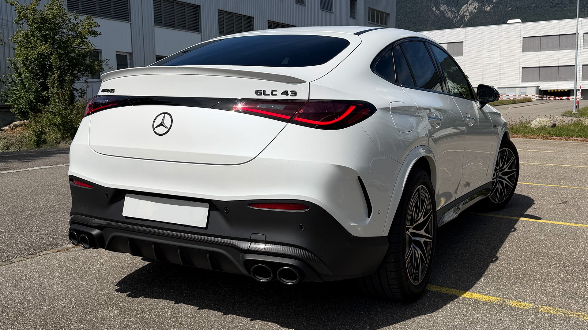 MERCEDES-BENZ GLC 43 AMG Executive Edition 4matic-image-2