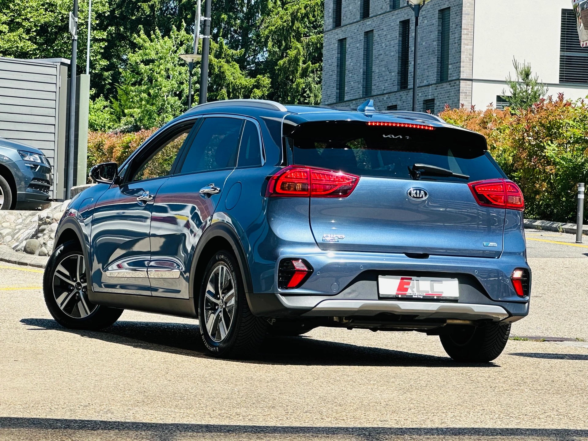 KIA Niro 1.6GDi Plug-in Hybrid Style DCT-image-8