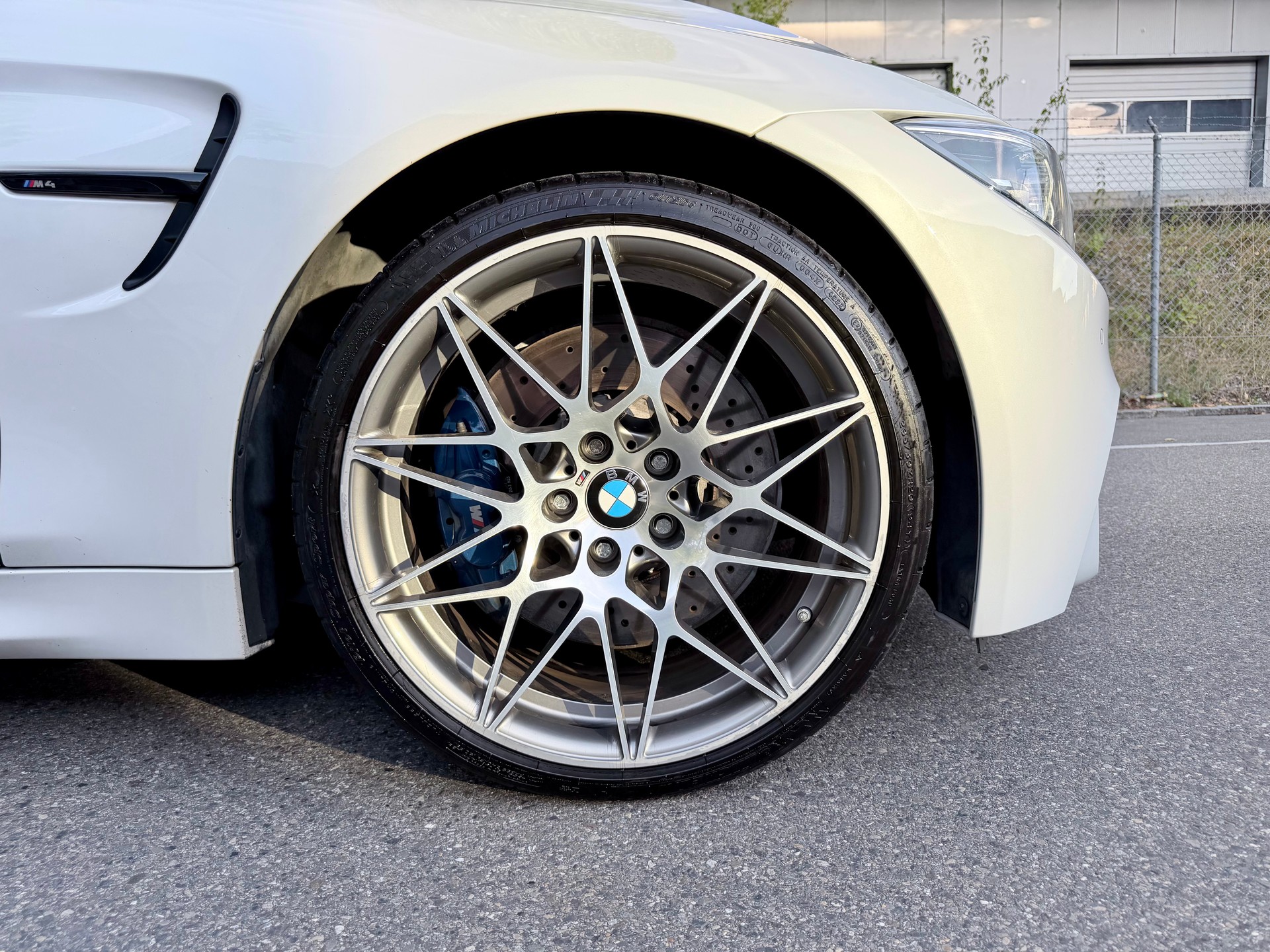 BMW M4 Coupé Competition DKG-image-13