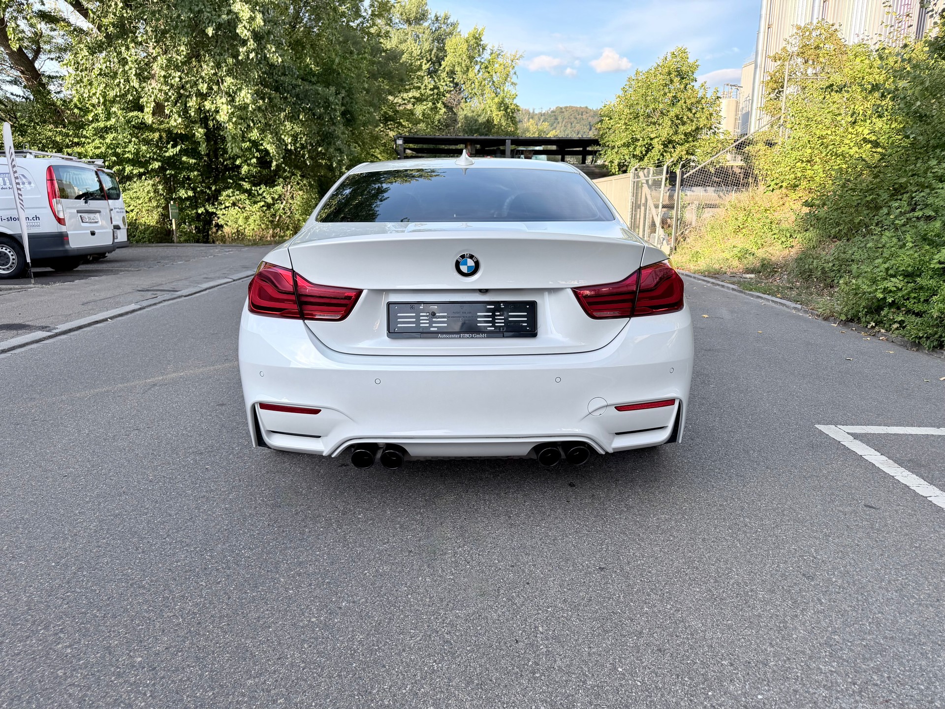 BMW M4 Coupé Competition DKG-image-7