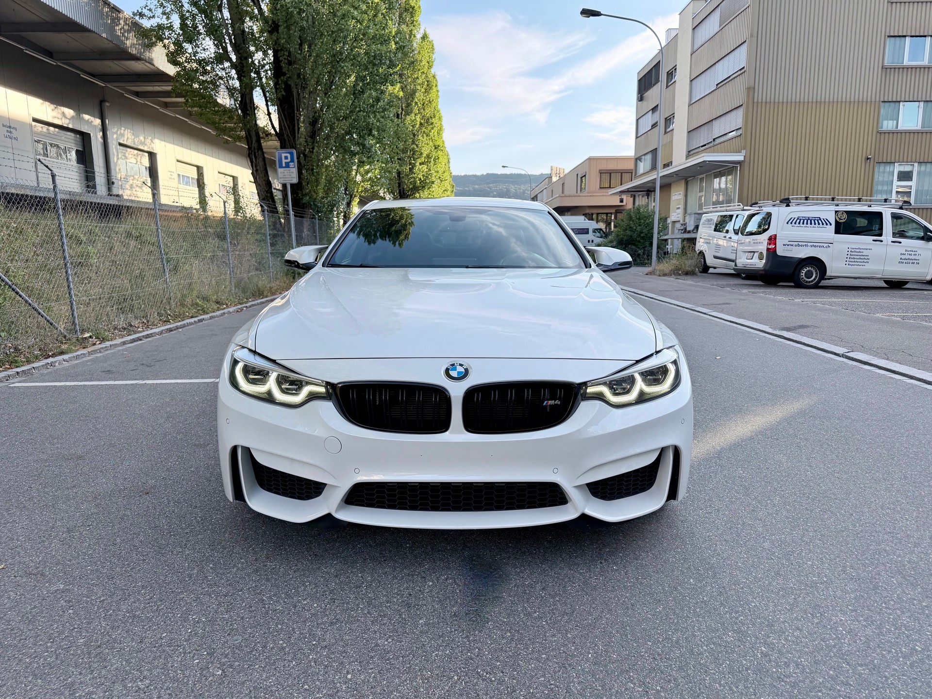 BMW M4 Coupé Competition DKG-image-6