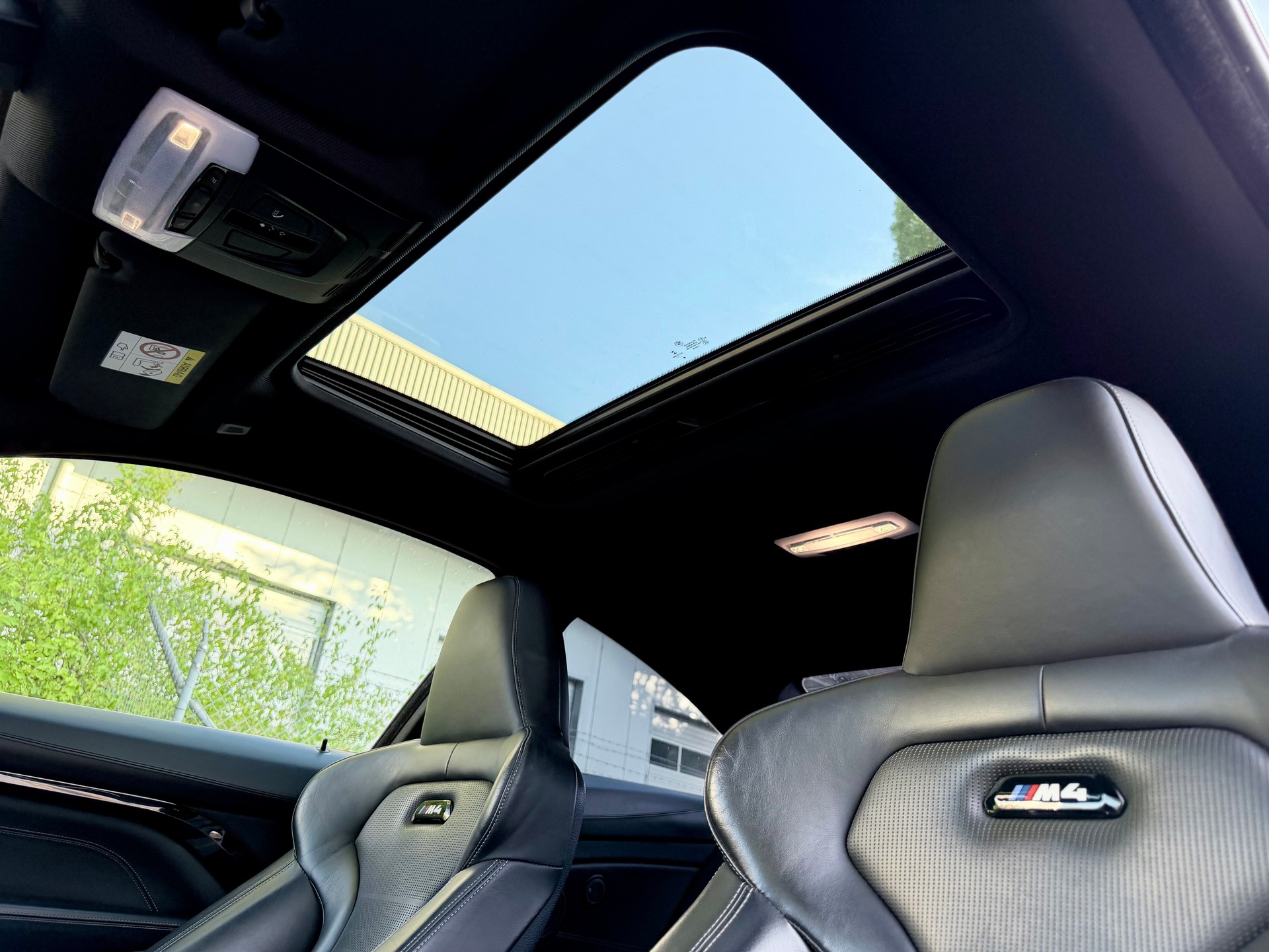 BMW M4 Coupé Competition DKG-image-12