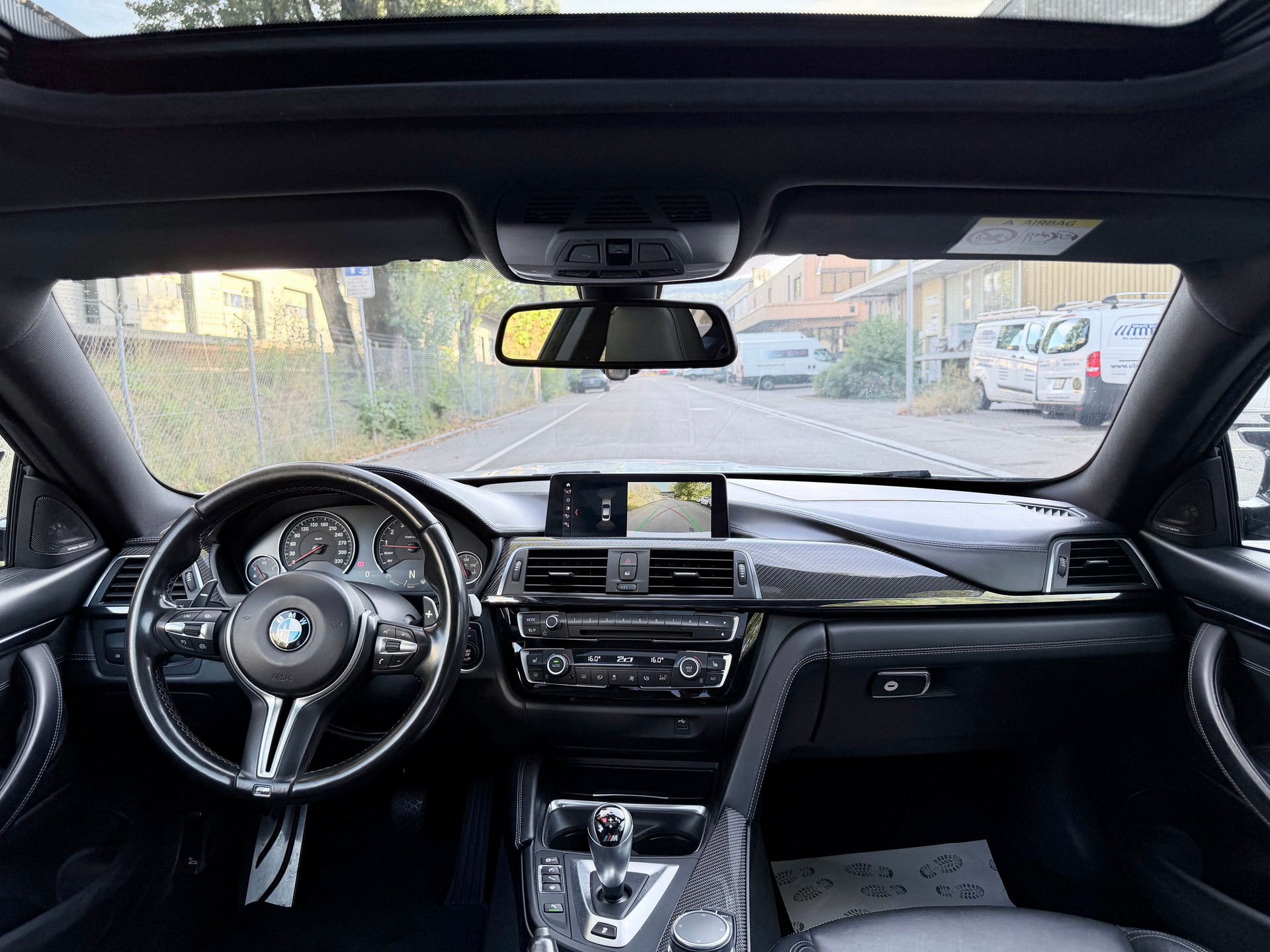 BMW M4 Coupé Competition DKG-image-10