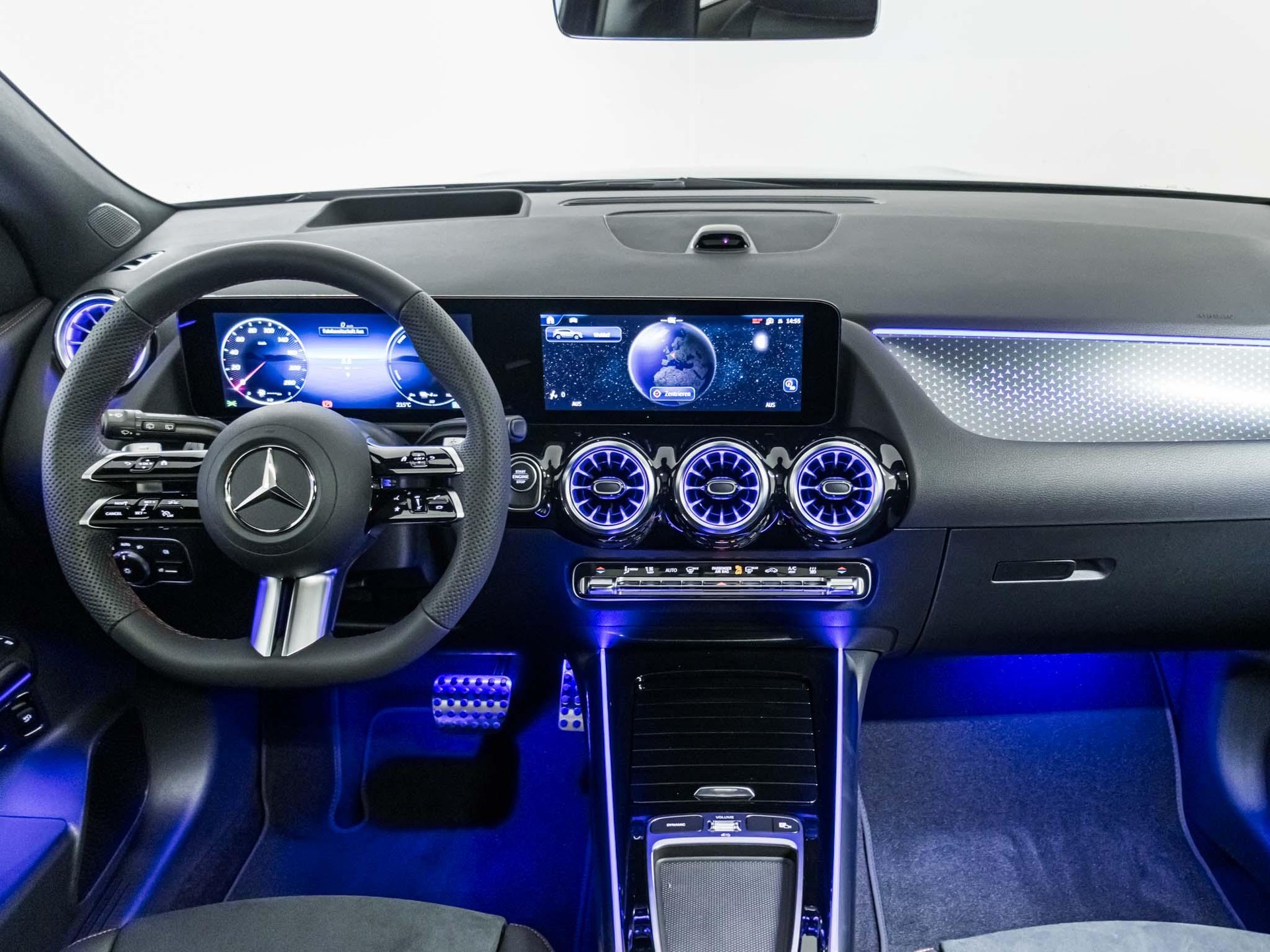 MERCEDES-BENZ GLA 250 e "EQ Star"-image-11