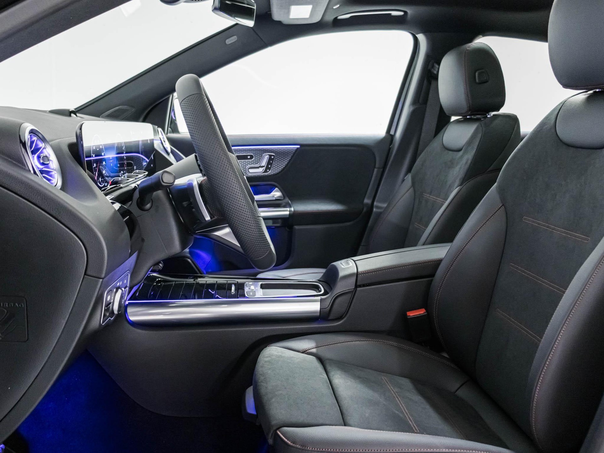 MERCEDES-BENZ GLA 250 e "EQ Star"-image-6