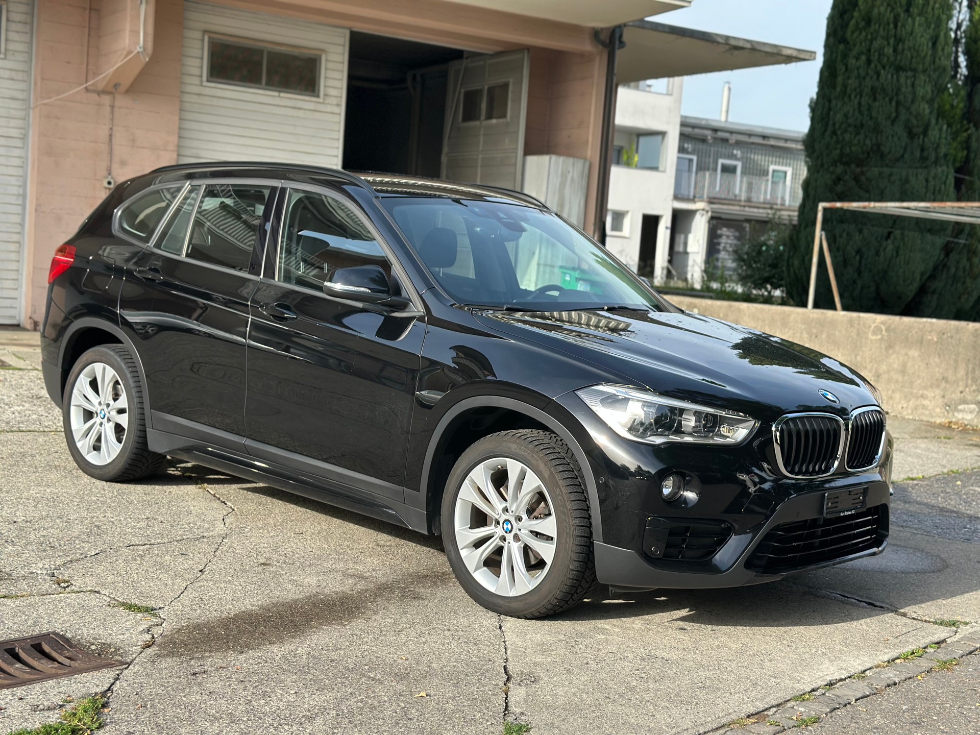 BMW X1 xDrive 18d-image-1