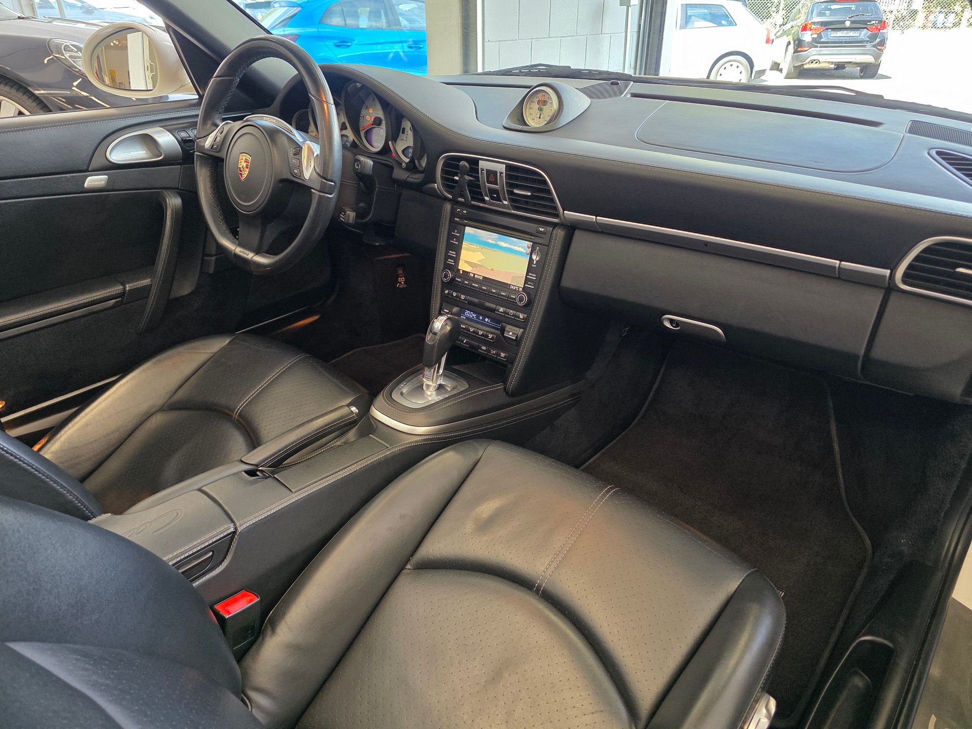 PORSCHE 911 Cabrio Carrera 4S PDK-image-9