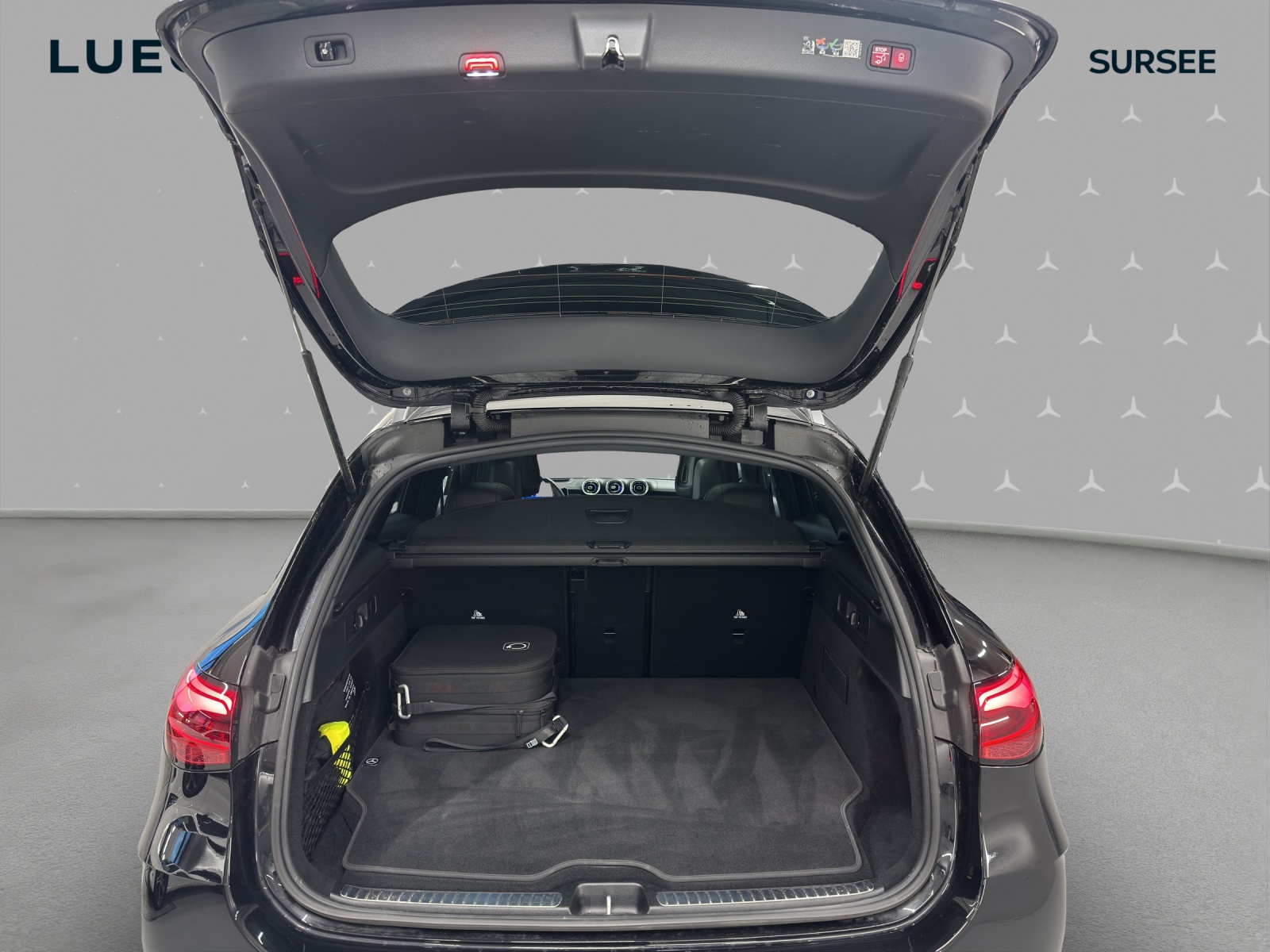 MERCEDES-BENZ GLC 300 e 4Matic 9G-Tronic-image-14