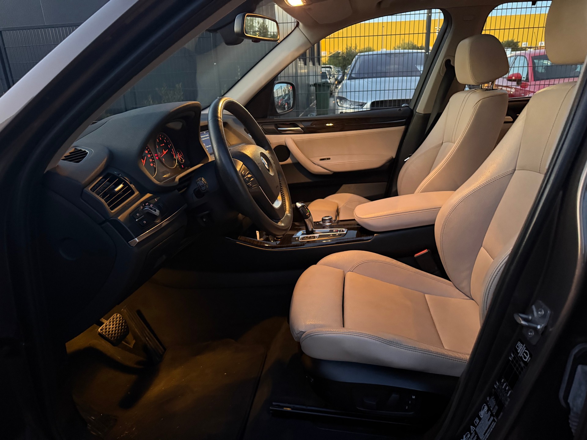 BMW X3 xDrive35i-image-6
