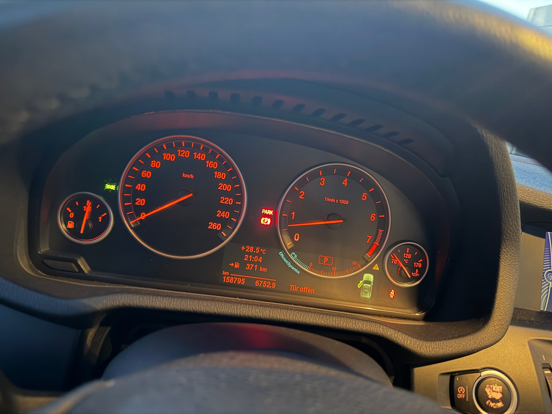 BMW X3 xDrive35i-image-9