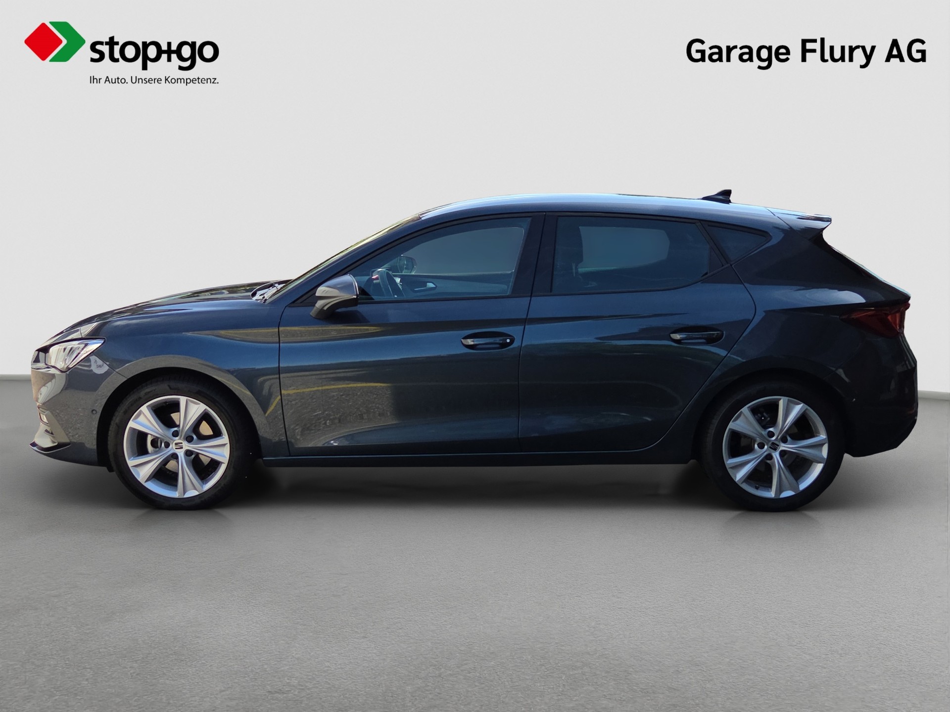 SEAT Leon 1.5 eTSI mHEV DSG FR-image-2