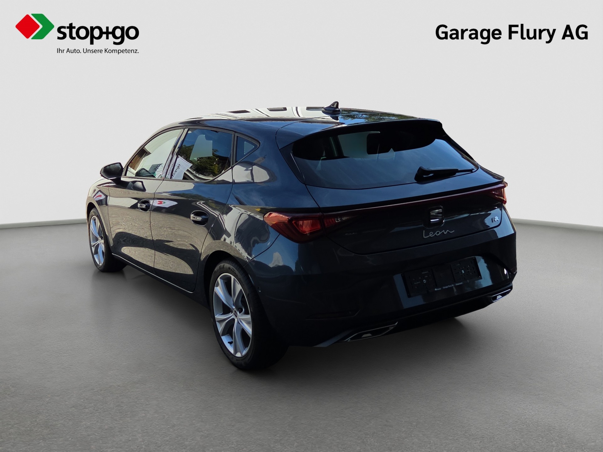 SEAT Leon 1.5 eTSI mHEV DSG FR-image-3