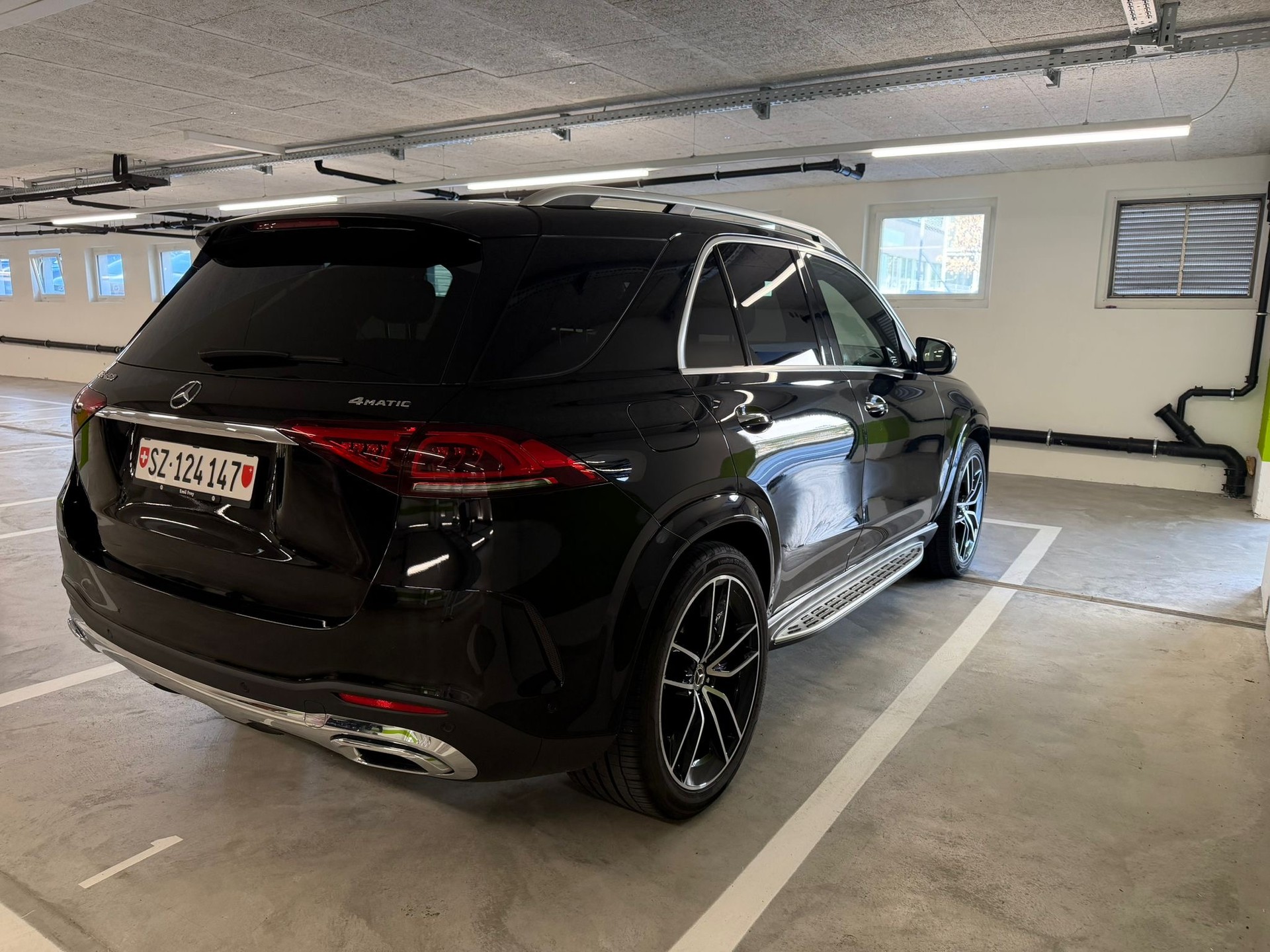 MERCEDES-BENZ GLE 450 AMG Line 4matic-image-3