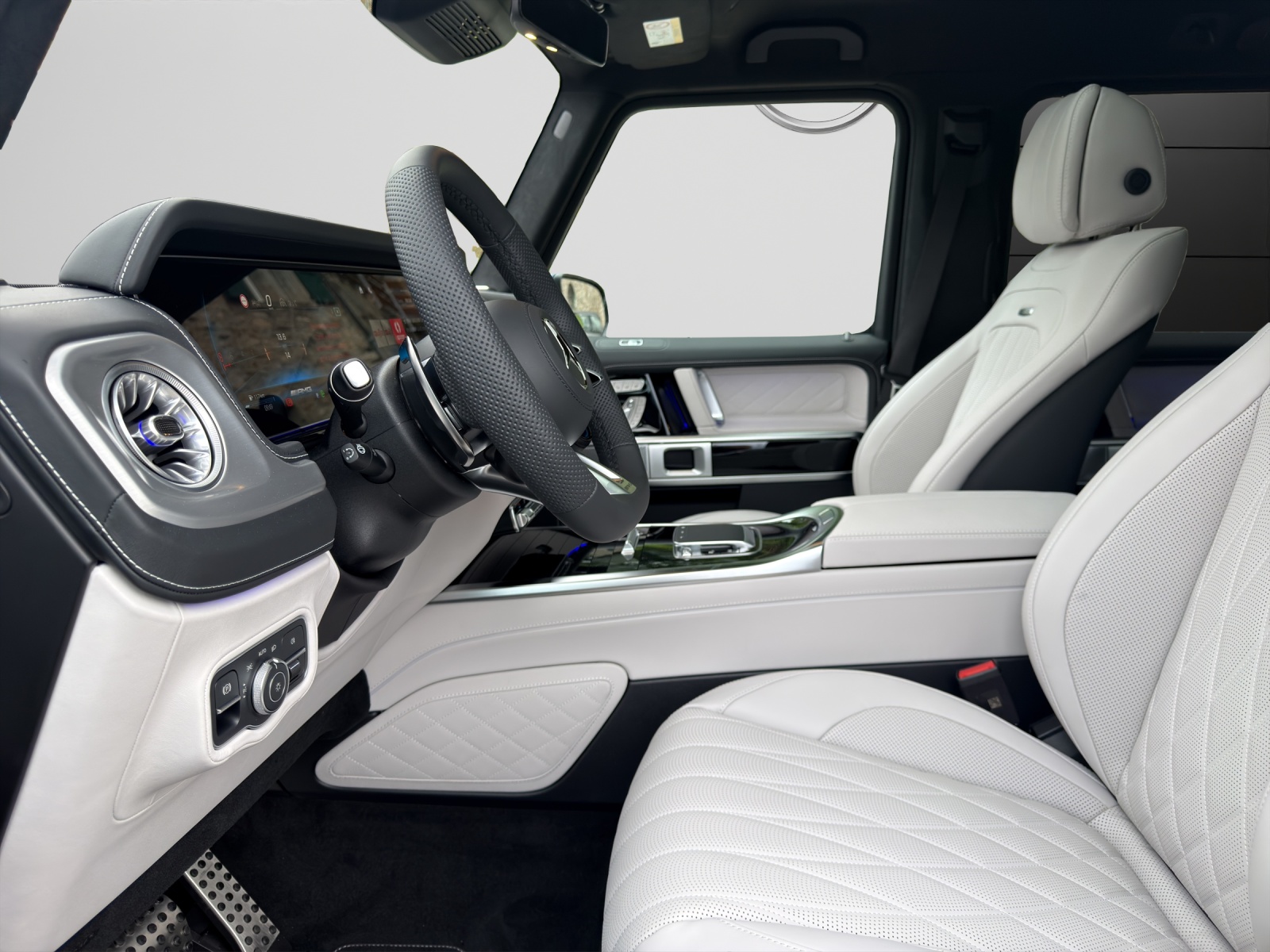 MERCEDES-BENZ G 63 AMG 9G-Tronic-image-8
