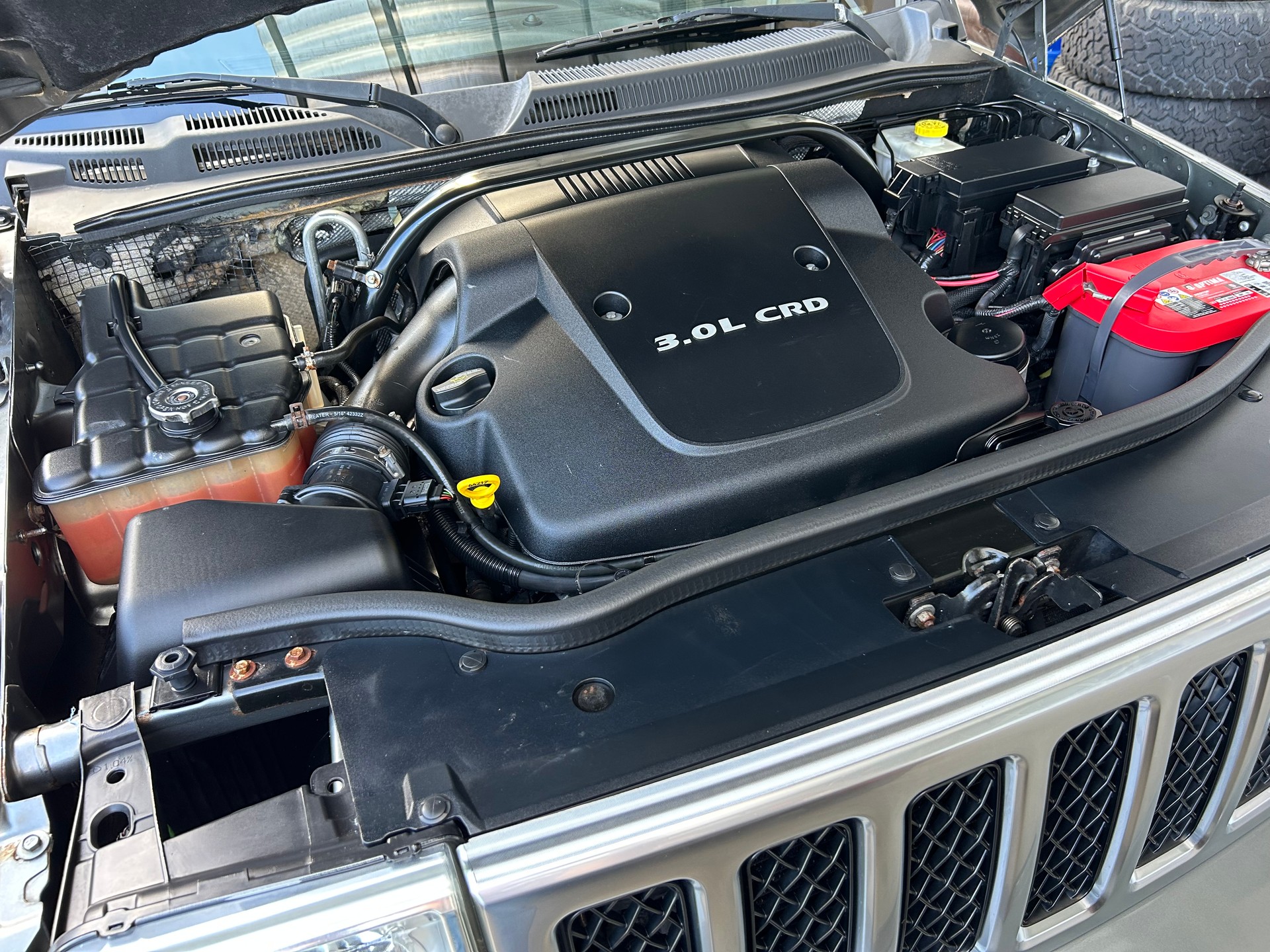 JEEP Commander 3.0 CRD Overland Automatic-image-15