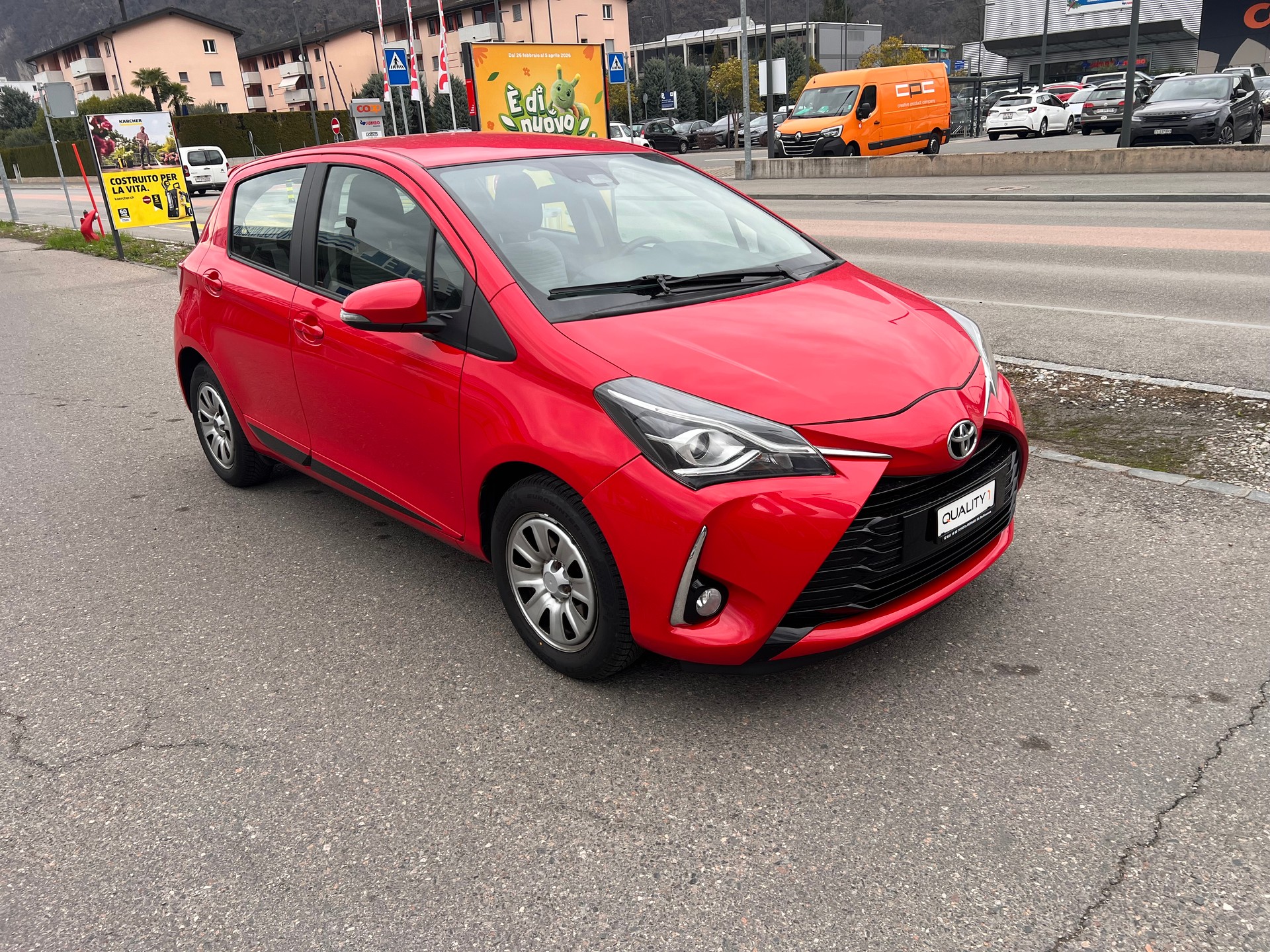 TOYOTA Yaris 1.5 Trend-image-1
