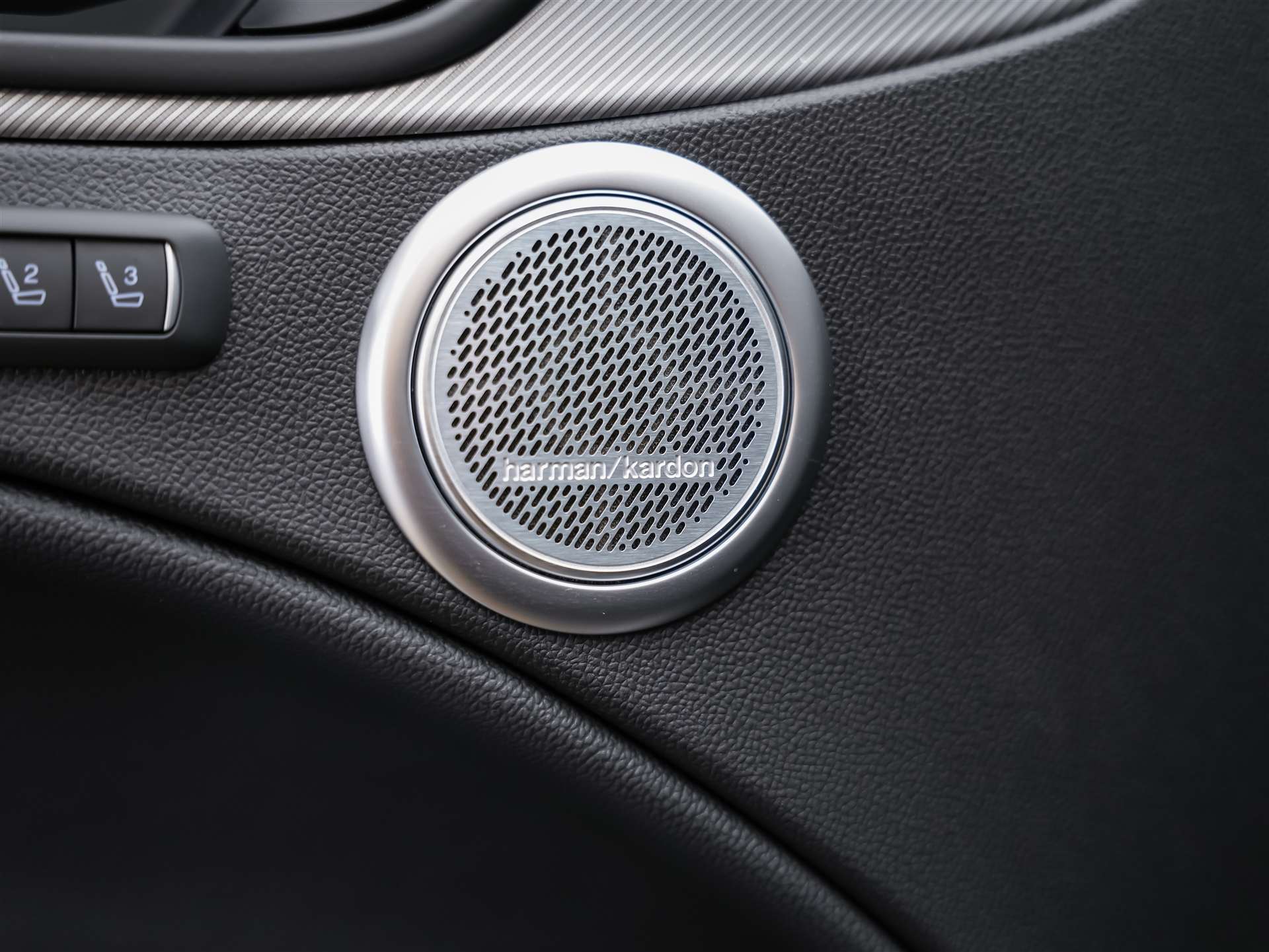 ALFA ROMEO Stelvio 2.0 Intensa Q4 AT8 *SOFORT Verfügbar*Werksgarantie*Panorama*Harman/Kardon*-image-26