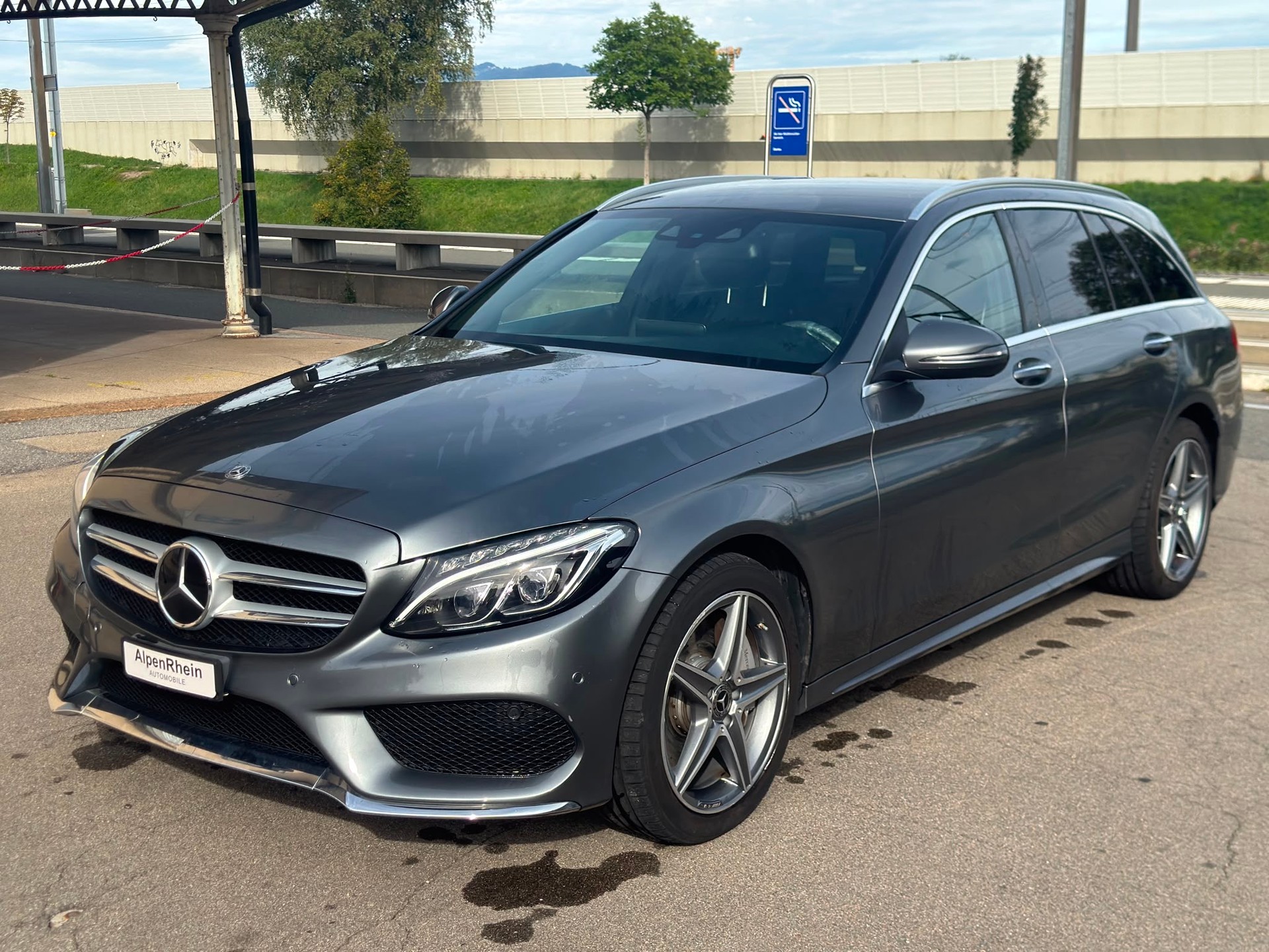 MERCEDES-BENZ C 250 d Swiss Star AMG Line 4Matic 9G-Tronic-image-6
