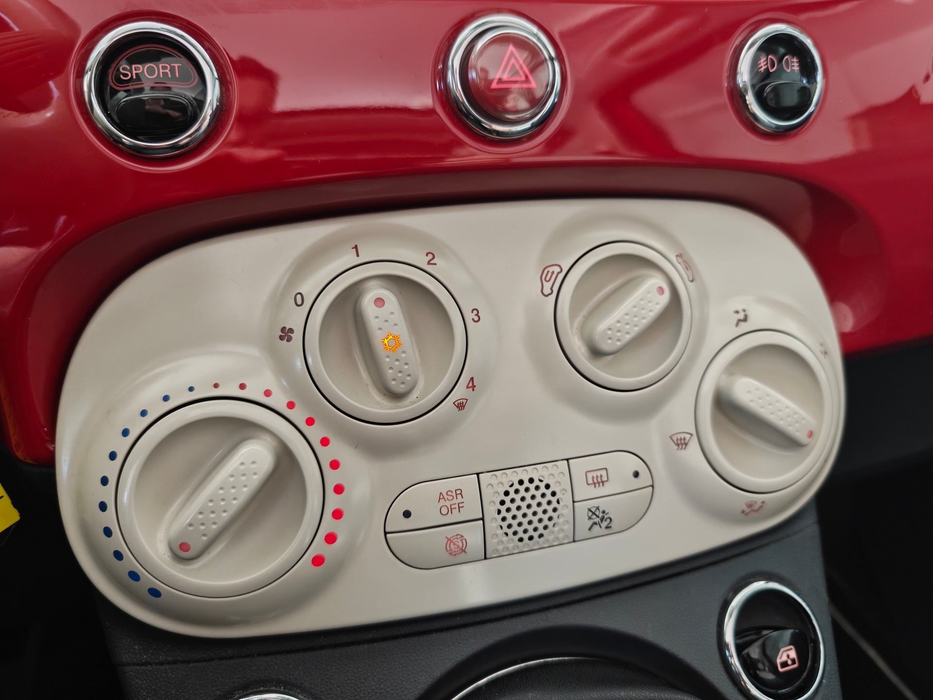 FIAT 500C 0.9 Twinair Turbo S-image-18