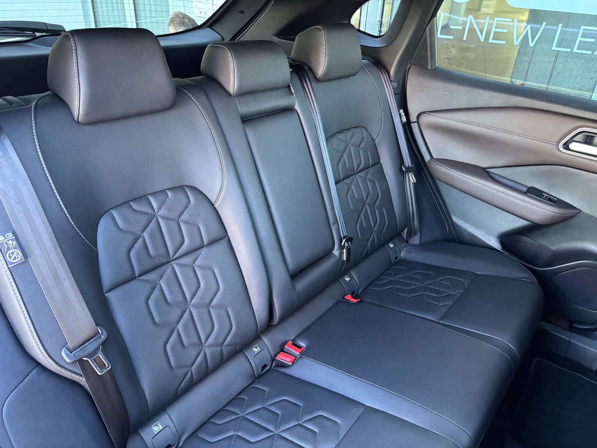 NISSAN Qashqai 1.5 VC-T e-Power Tekna-image-6
