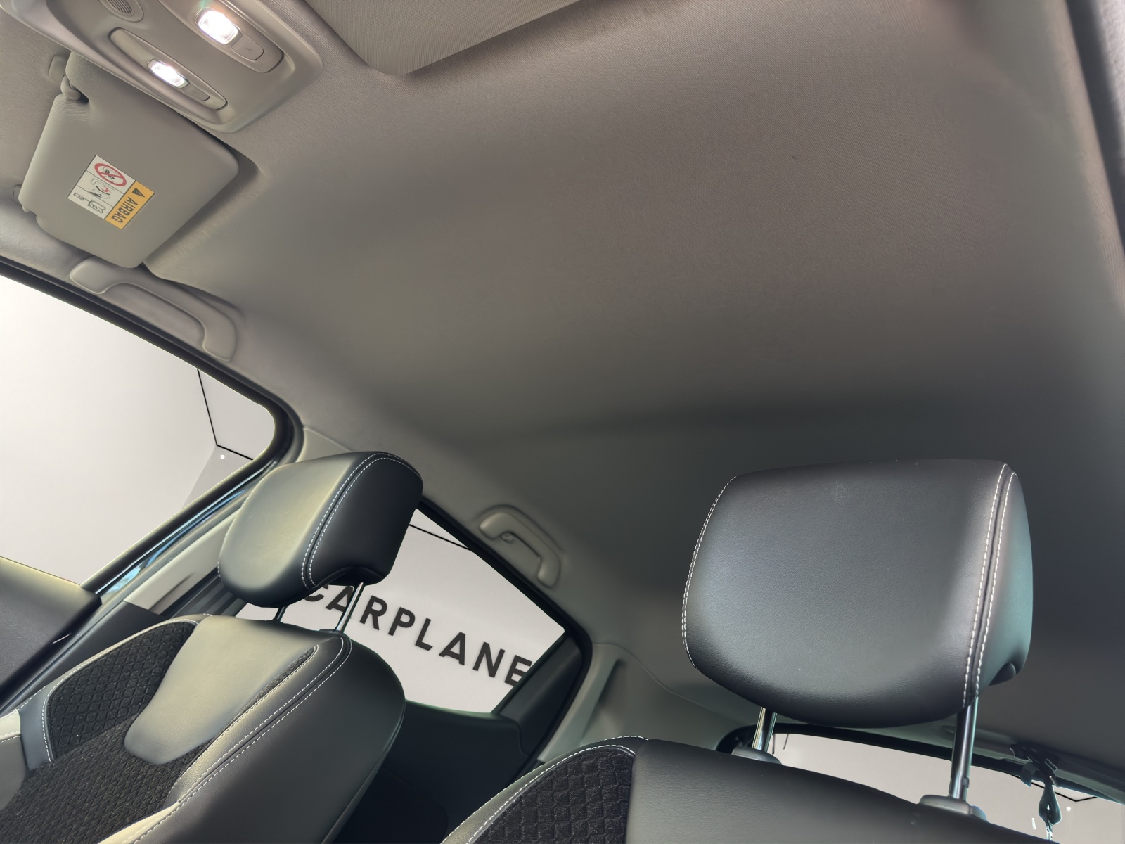 RENAULT Clio 1.2 TCe 120PS 90th Anniv. S/S *Automat*-image-18
