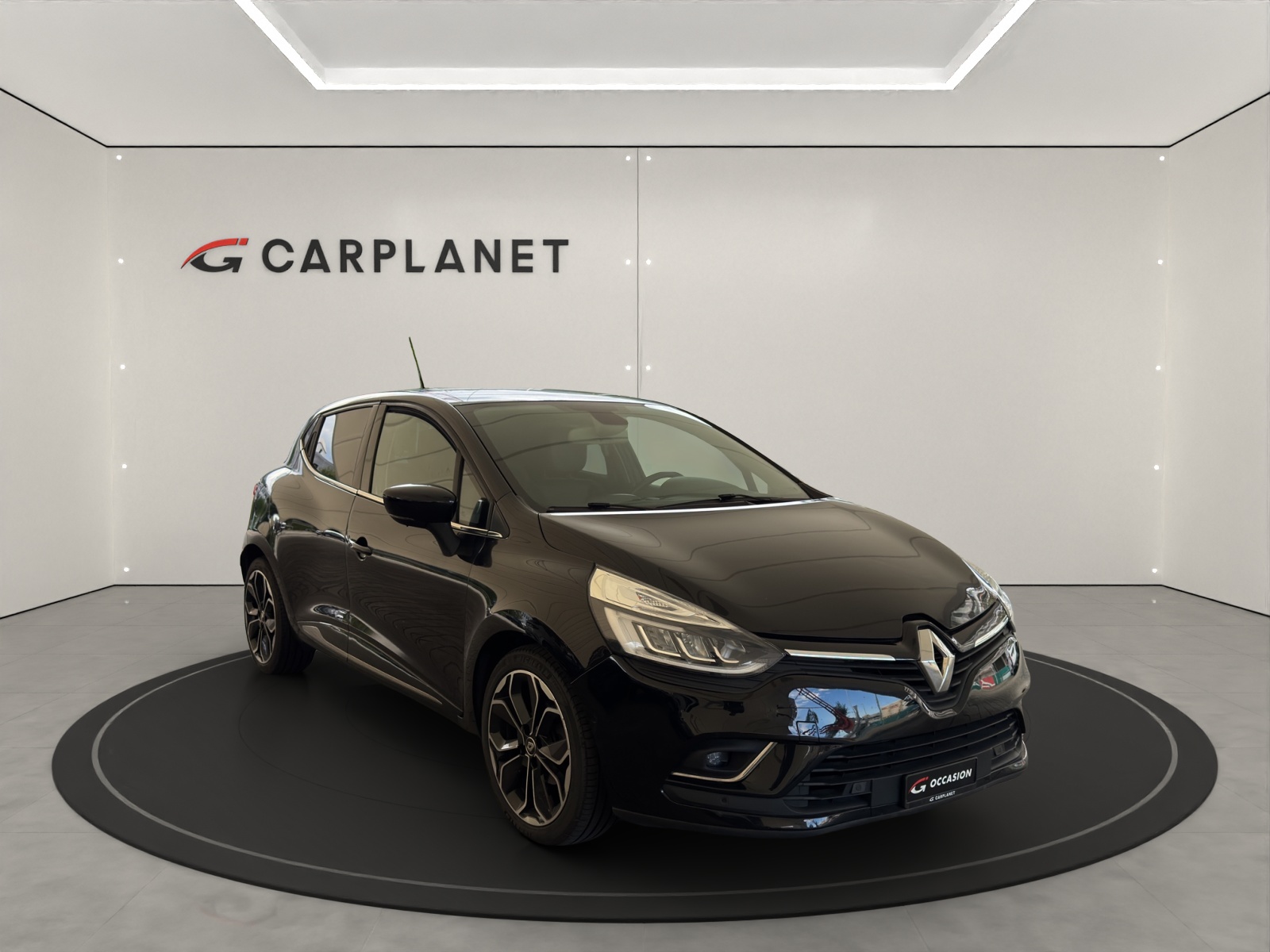 RENAULT Clio 1.2 TCe 120PS 90th Anniv. S/S *Automat*-image-1