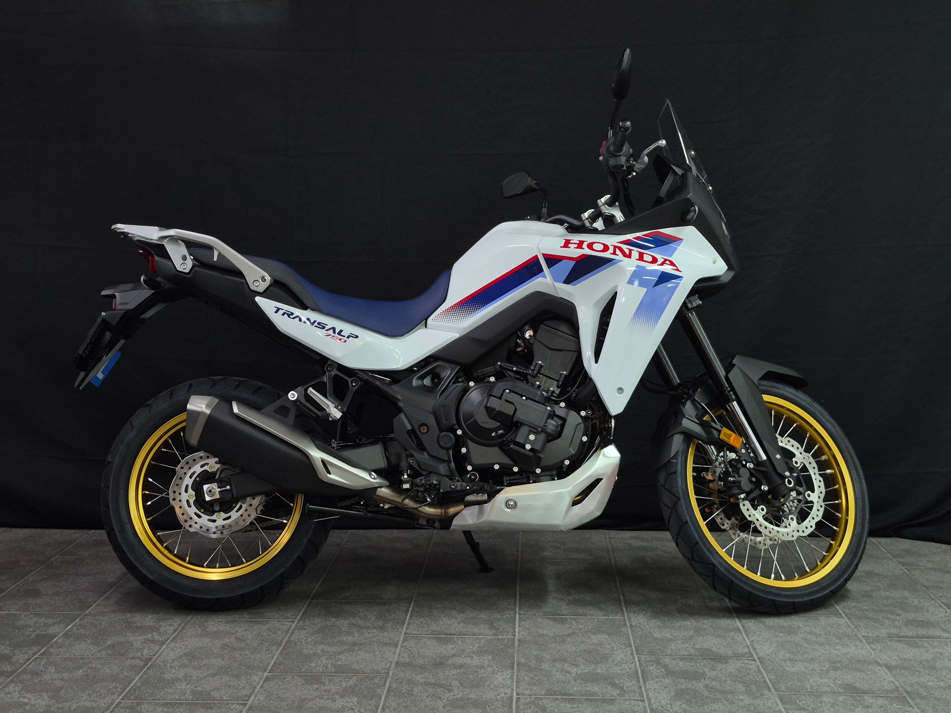 HONDA XL 750 Transalp E-Clutch-showroom-element-2