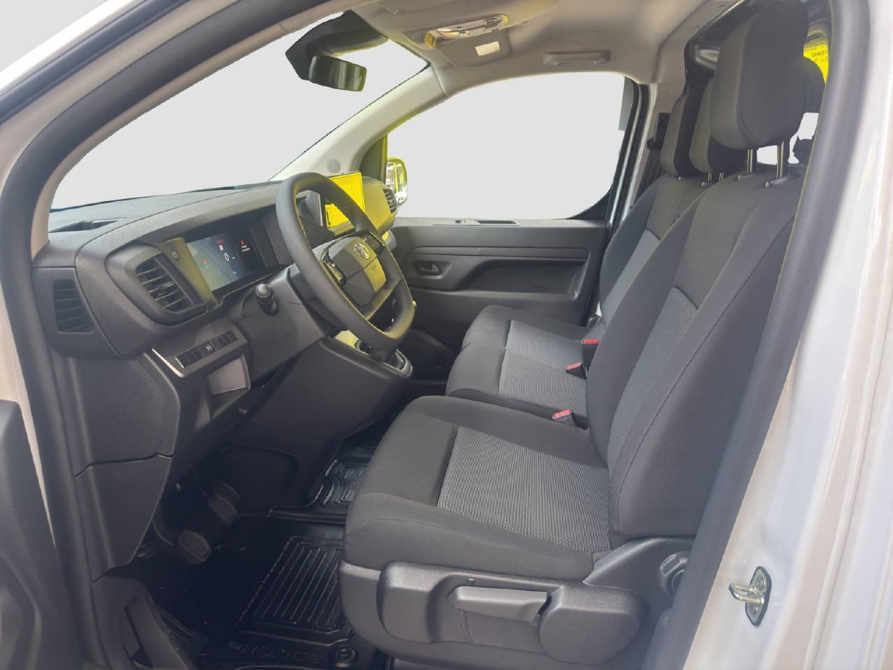TOYOTA PROACE Van L2 2.0 D Advanced-image-14