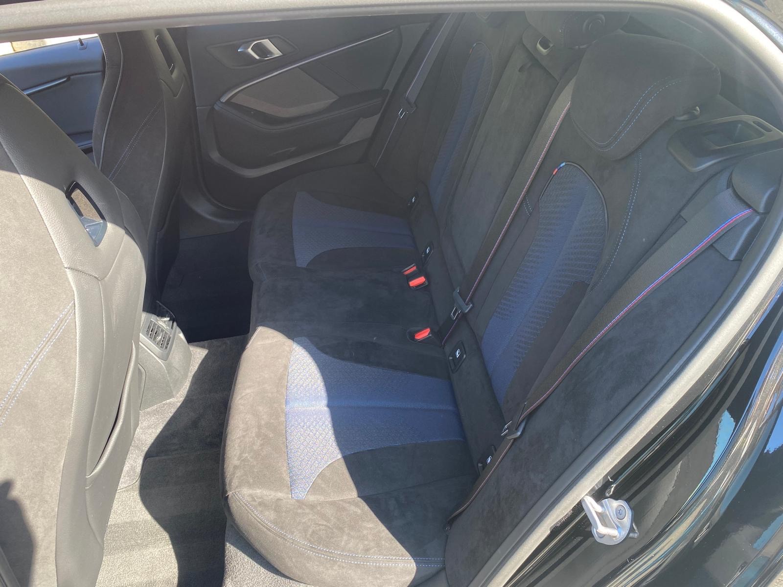 BMW M135i xDrive Steptronic-image-11