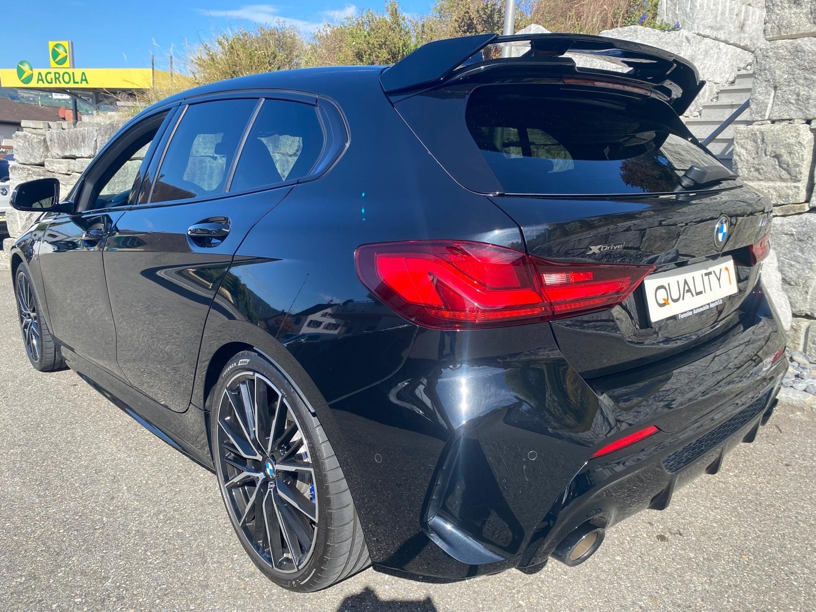 BMW M135i xDrive Steptronic-image-2