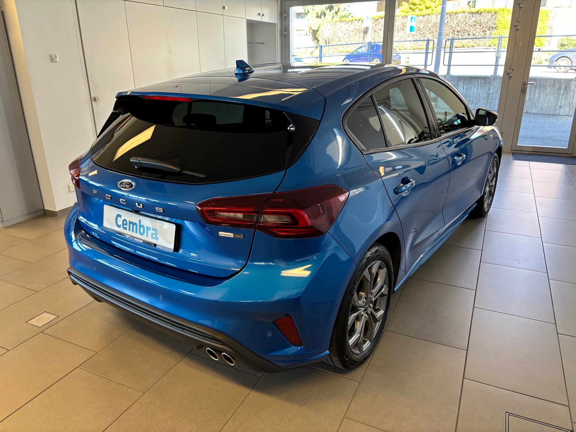 FORD Focus 1.0 MHEV ST-Line X-image-2