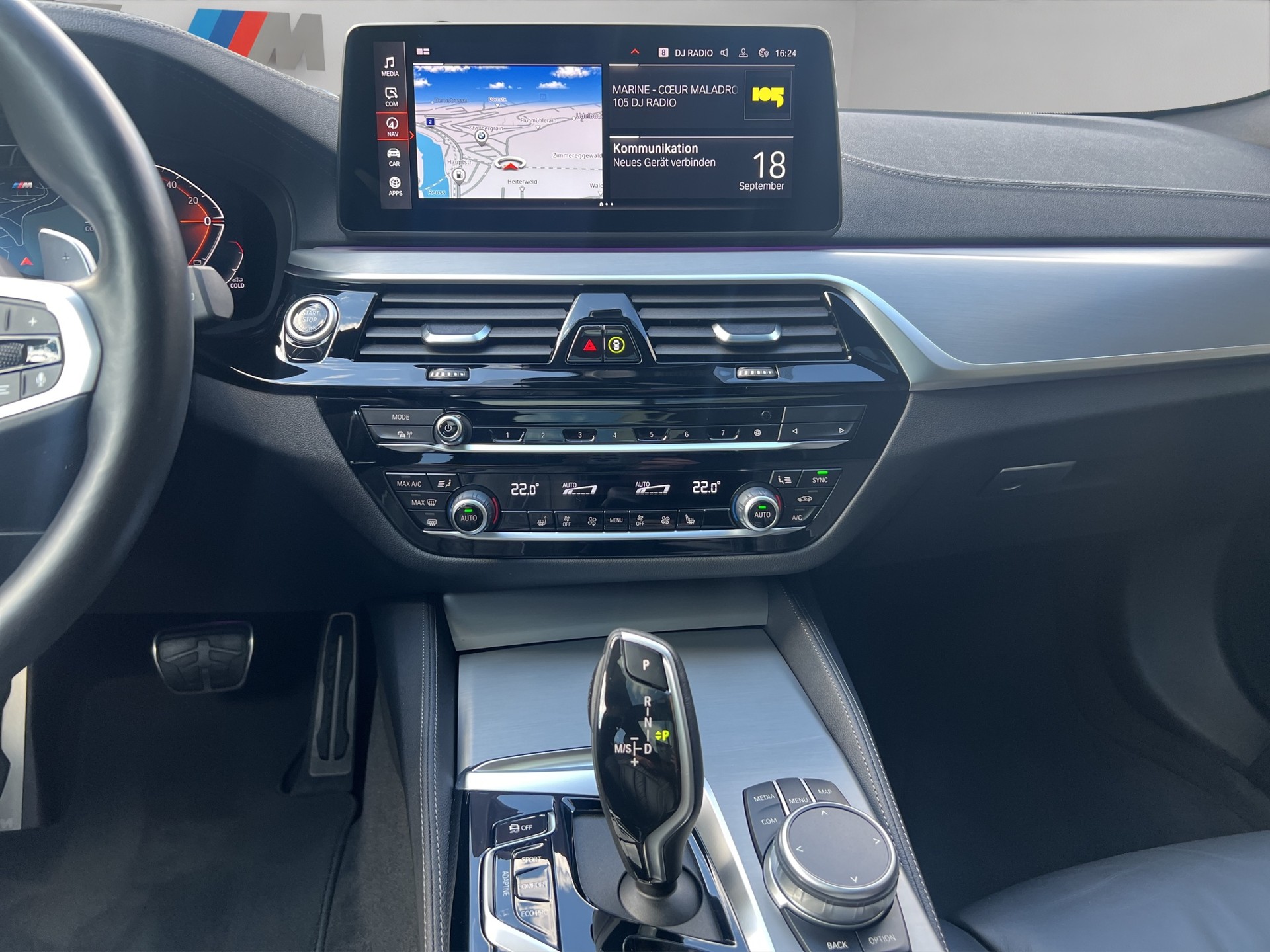 BMW 540i xDrive 48V Touring Pure M Sport Steptronic-image-17
