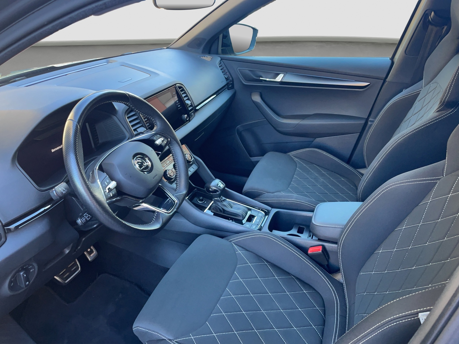 SKODA Karoq 2.0 TSI SportLine 4x4 DSG-image-7