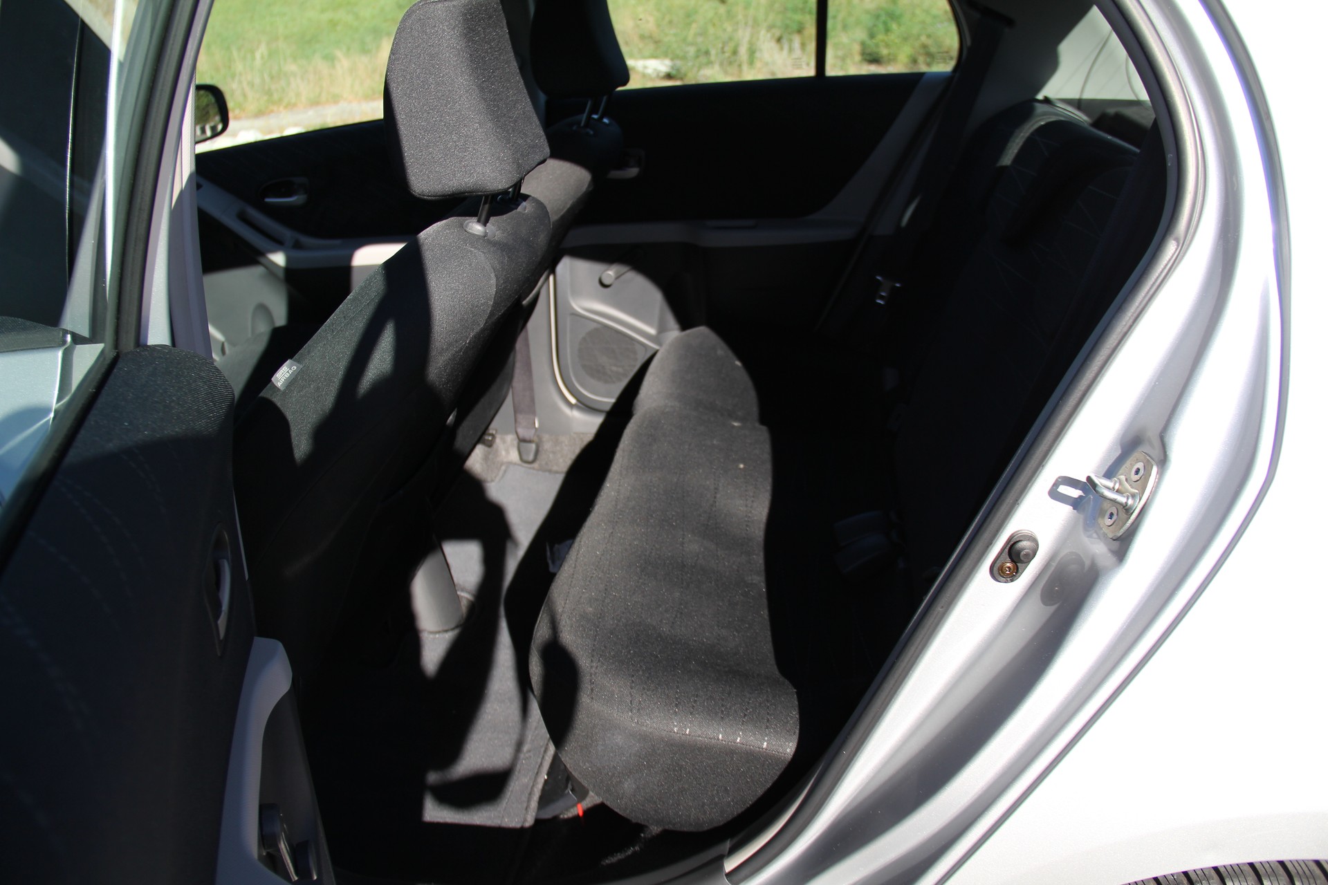 TOYOTA Yaris 1.3 Linea Luna-image-9