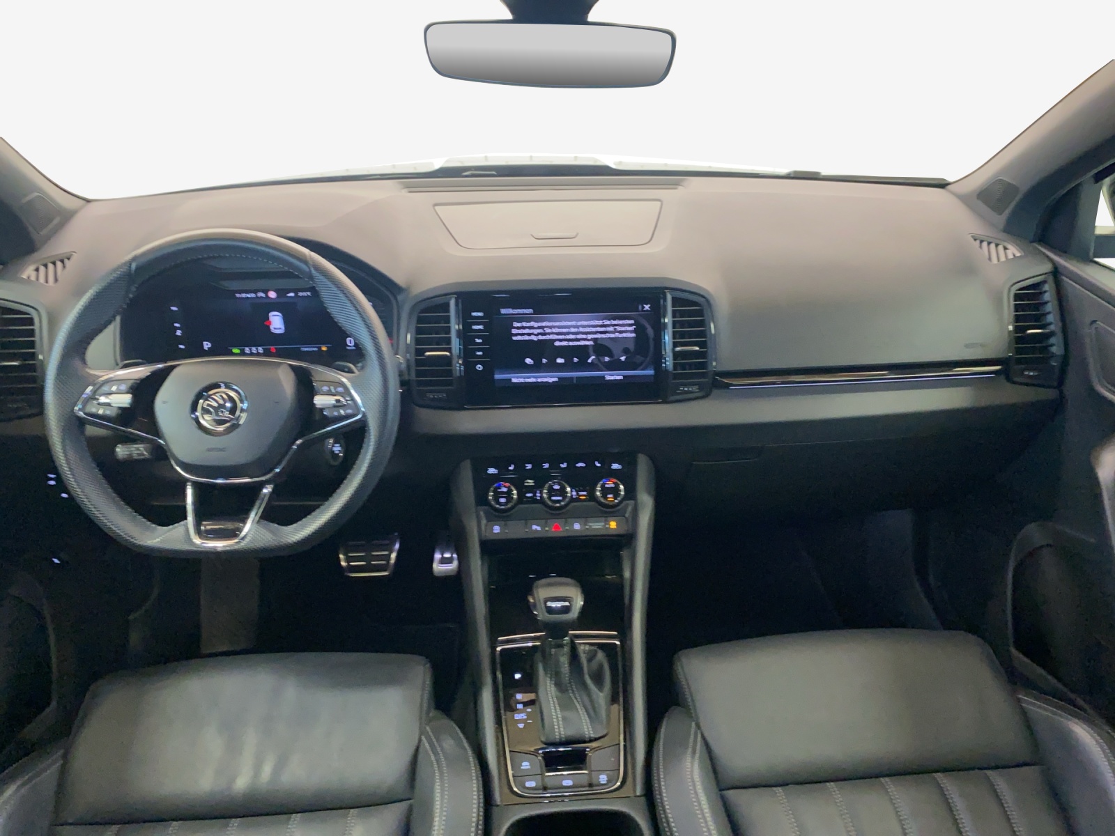 SKODA Karoq 1.5 TSI SportLine DSG-image-8