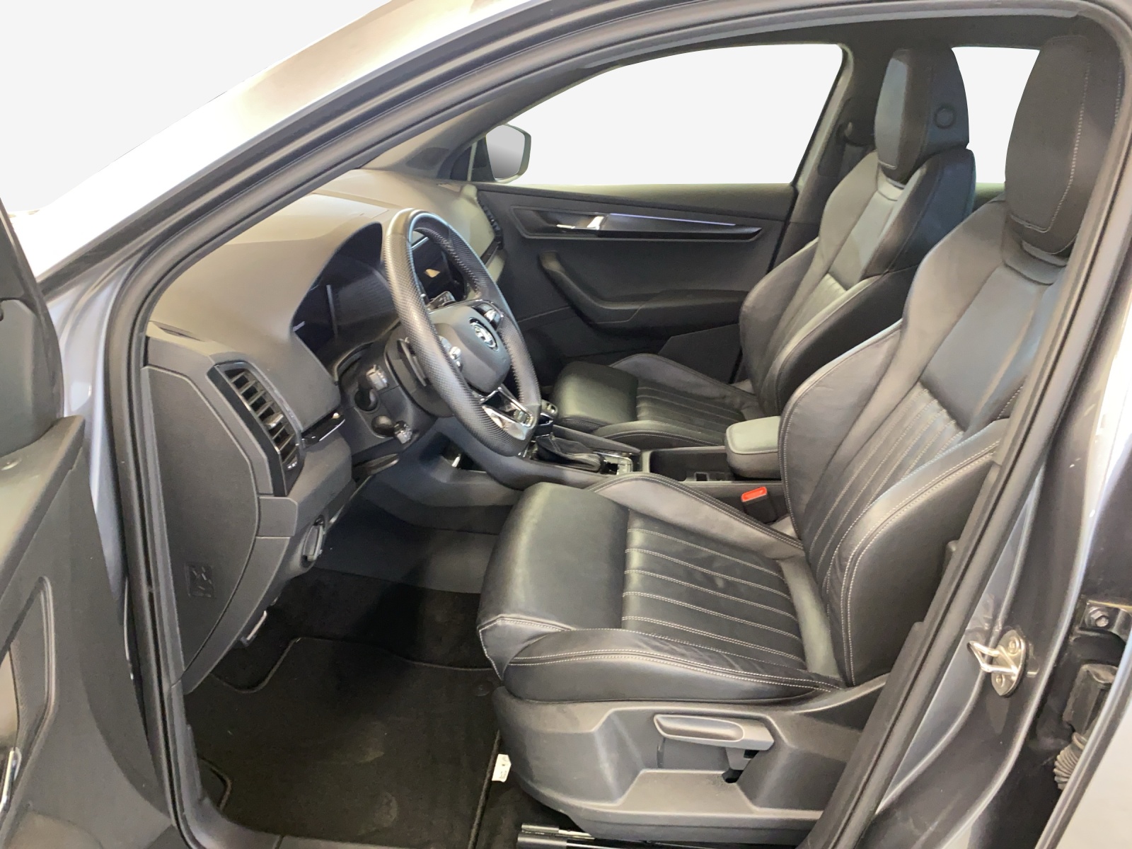 SKODA Karoq 1.5 TSI SportLine DSG-image-7