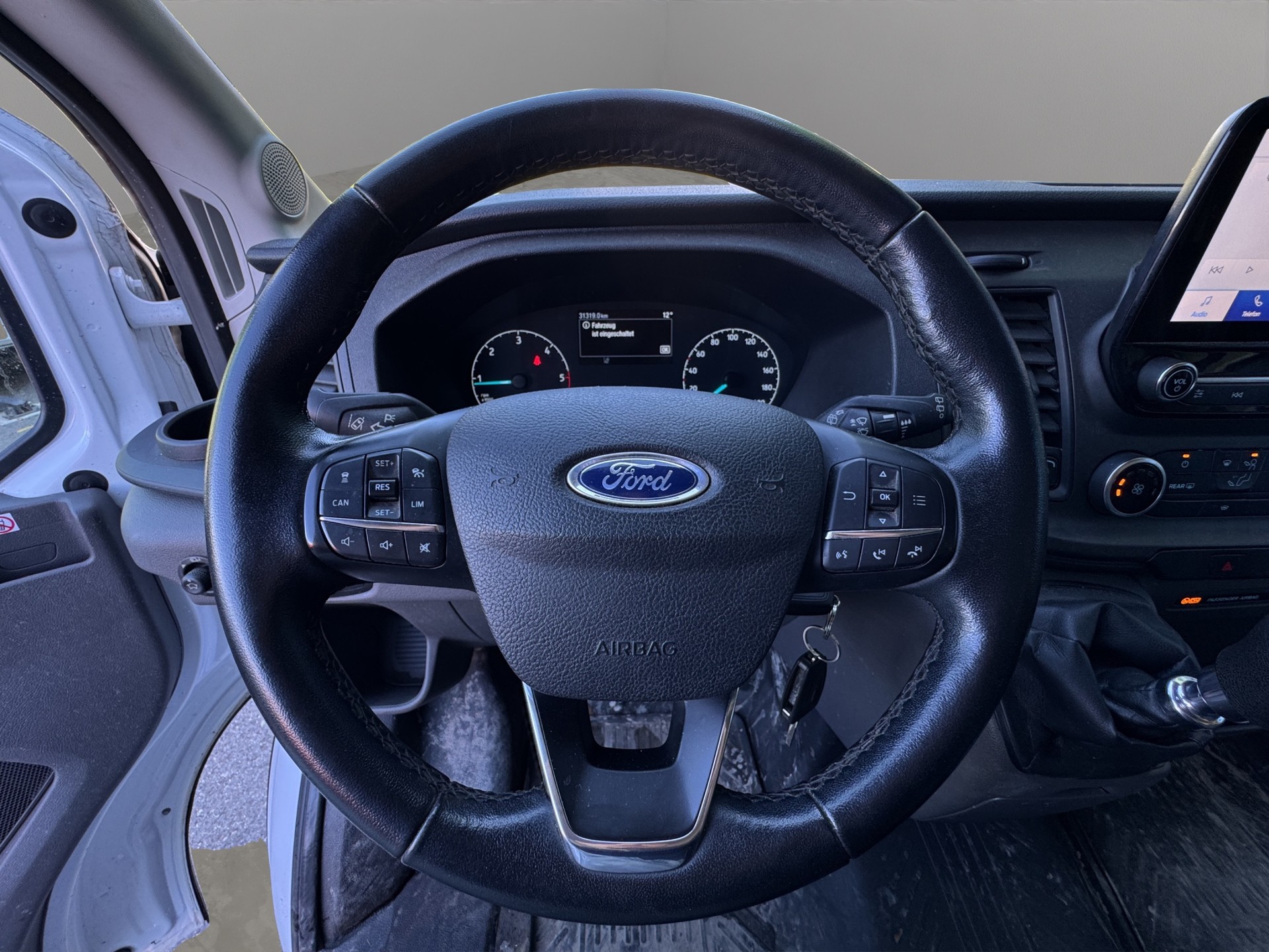 FORD Transit Van 350 L2 Trail 2.0 TDCi 130 4WD **Mit Werkstatt-Einrichtung**Anhängerkupplung**Frisch ab MFK und 12 Monate Garantie**-image-8