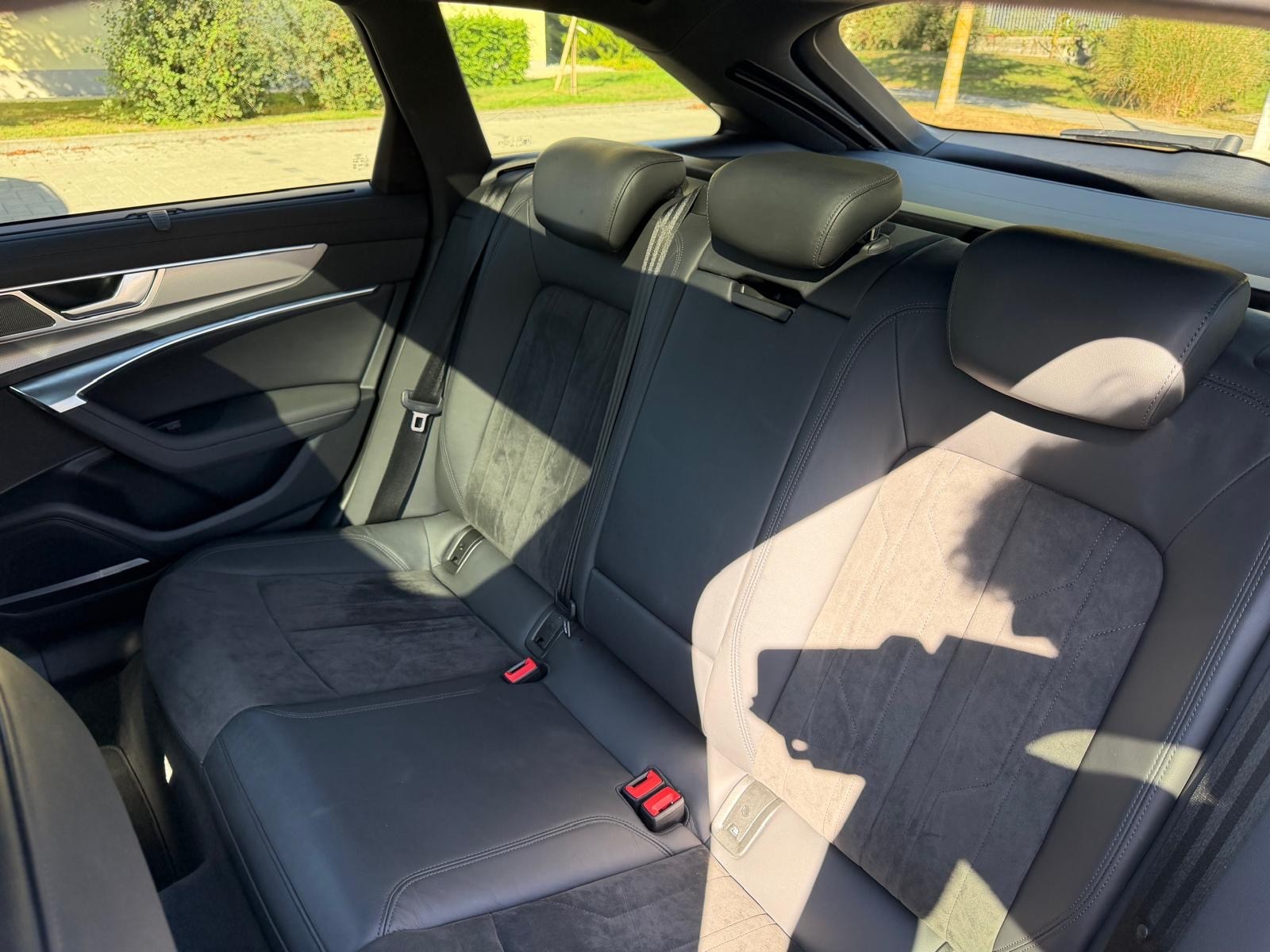 AUDI A6 allroad 50 TDI quattro tiptronic-image-12