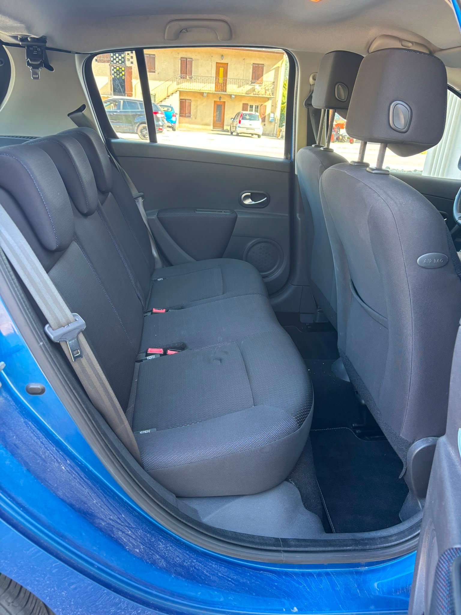 RENAULT Clio 1.6 16V Dynamique-image-10