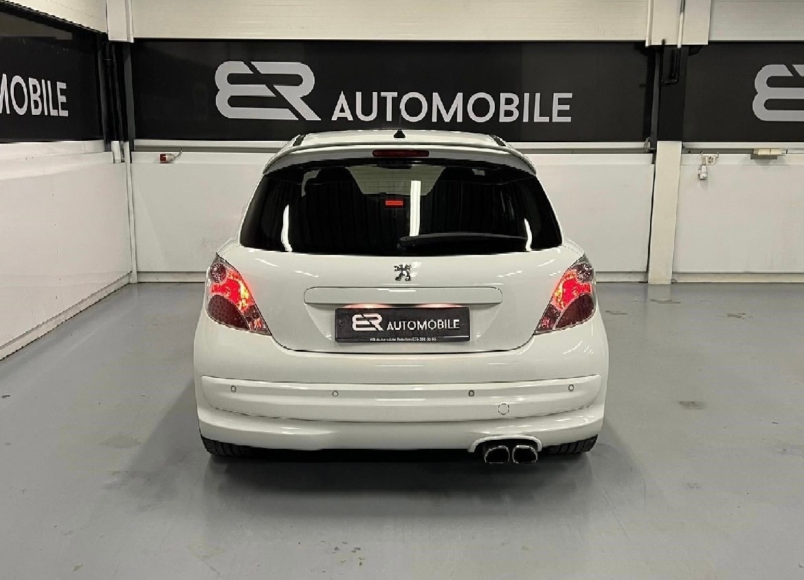 PEUGEOT 207 1.6 16V Turbo GTi-image-3