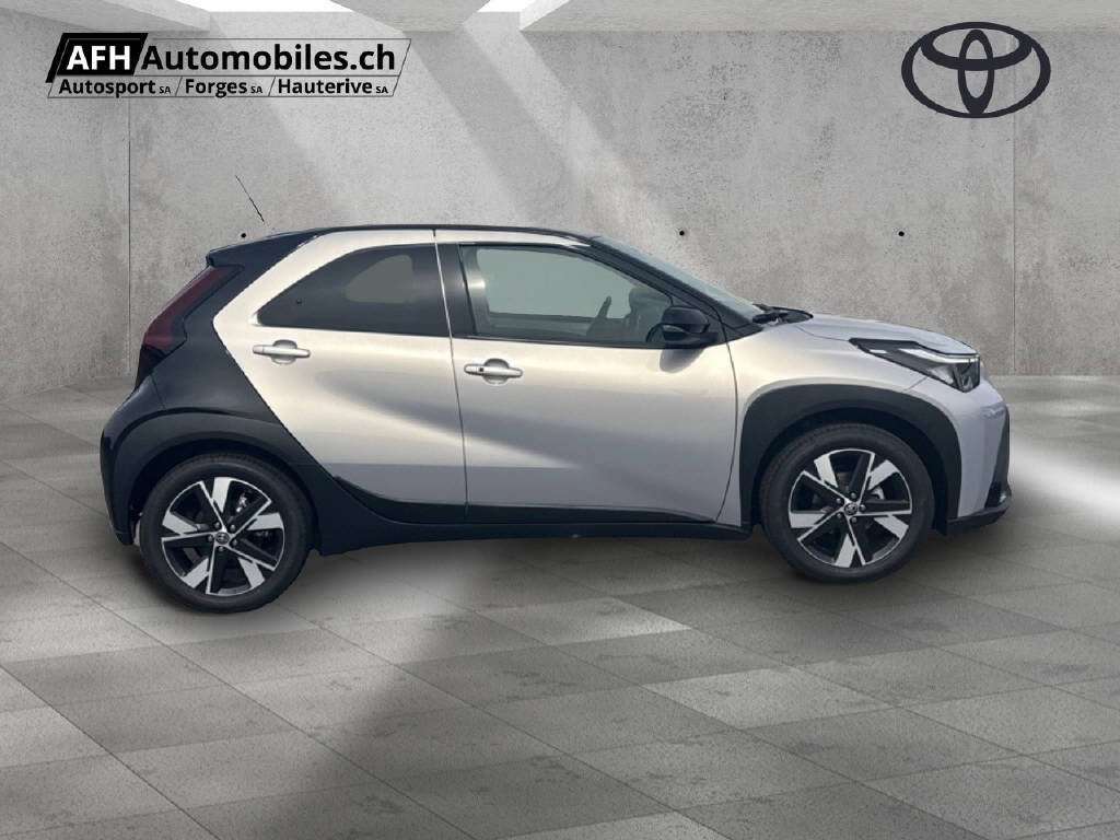 TOYOTA Aygo X 1.5 VVT-i HSD Trend-image-5