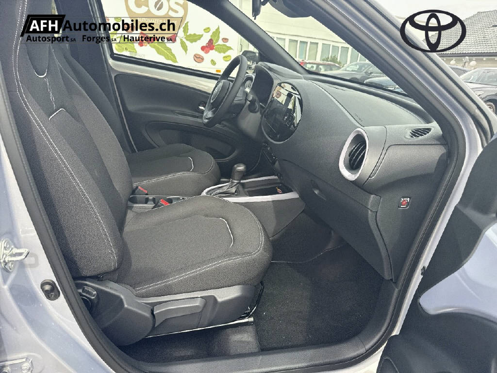 TOYOTA Aygo X 1.5 VVT-i HSD Trend-image-16
