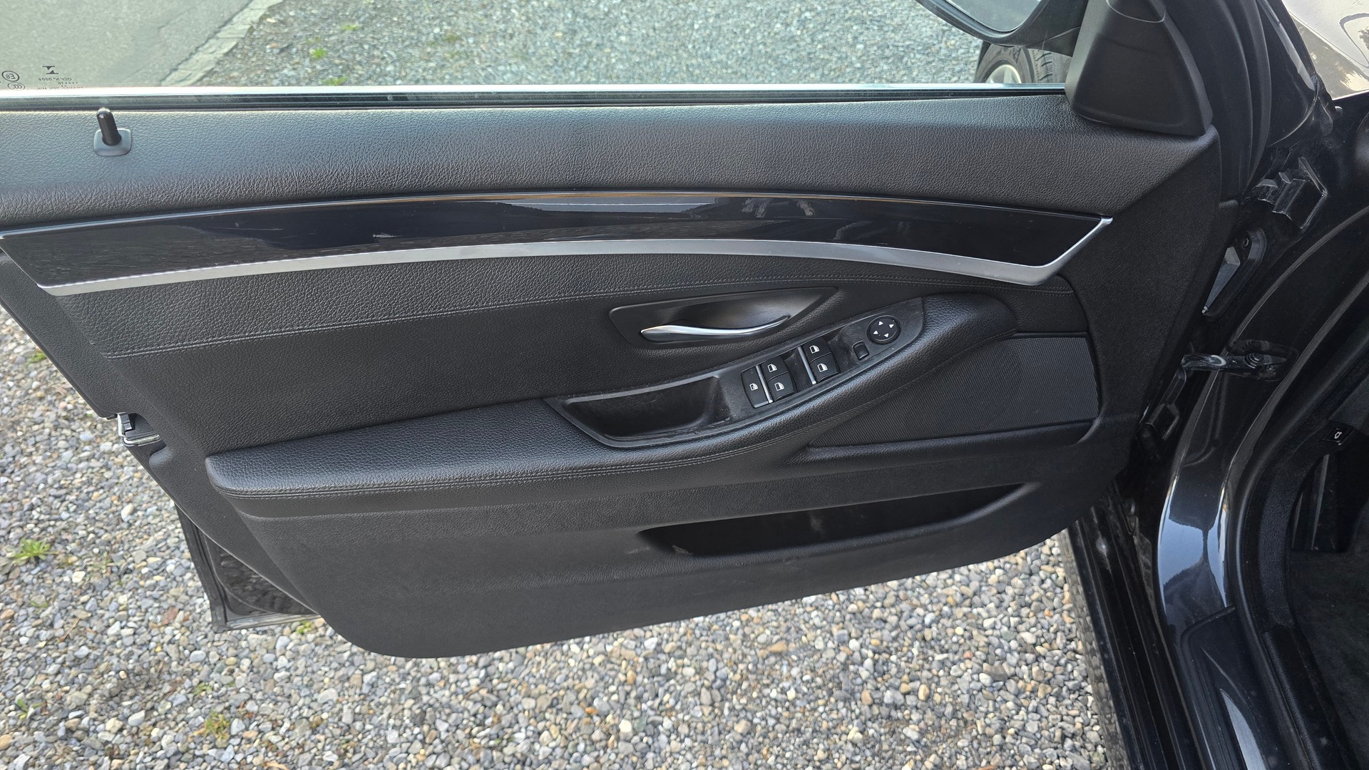 BMW 520d Touring xDrive Steptronic-image-10