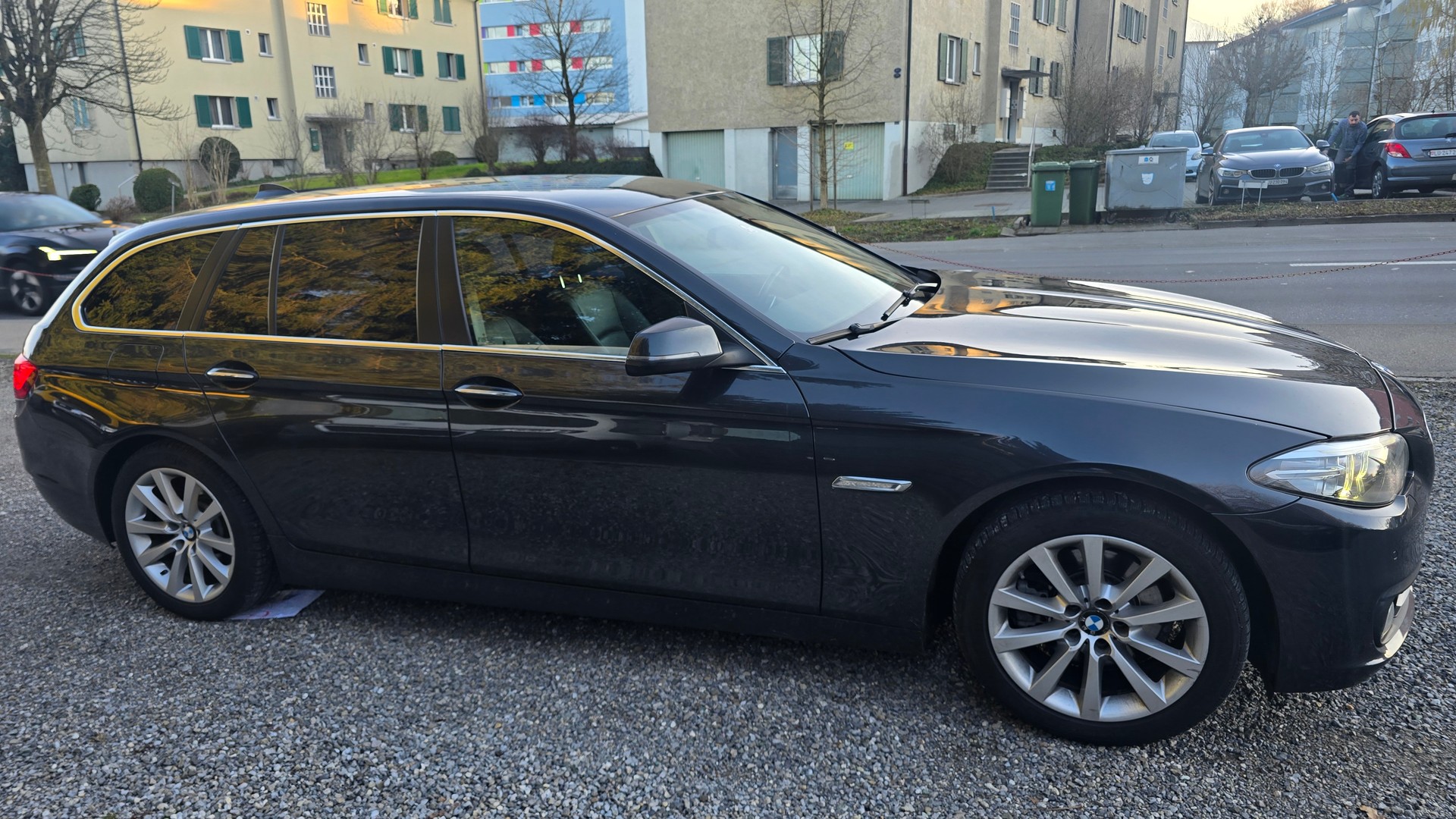 BMW 520d Touring xDrive Steptronic-image-2