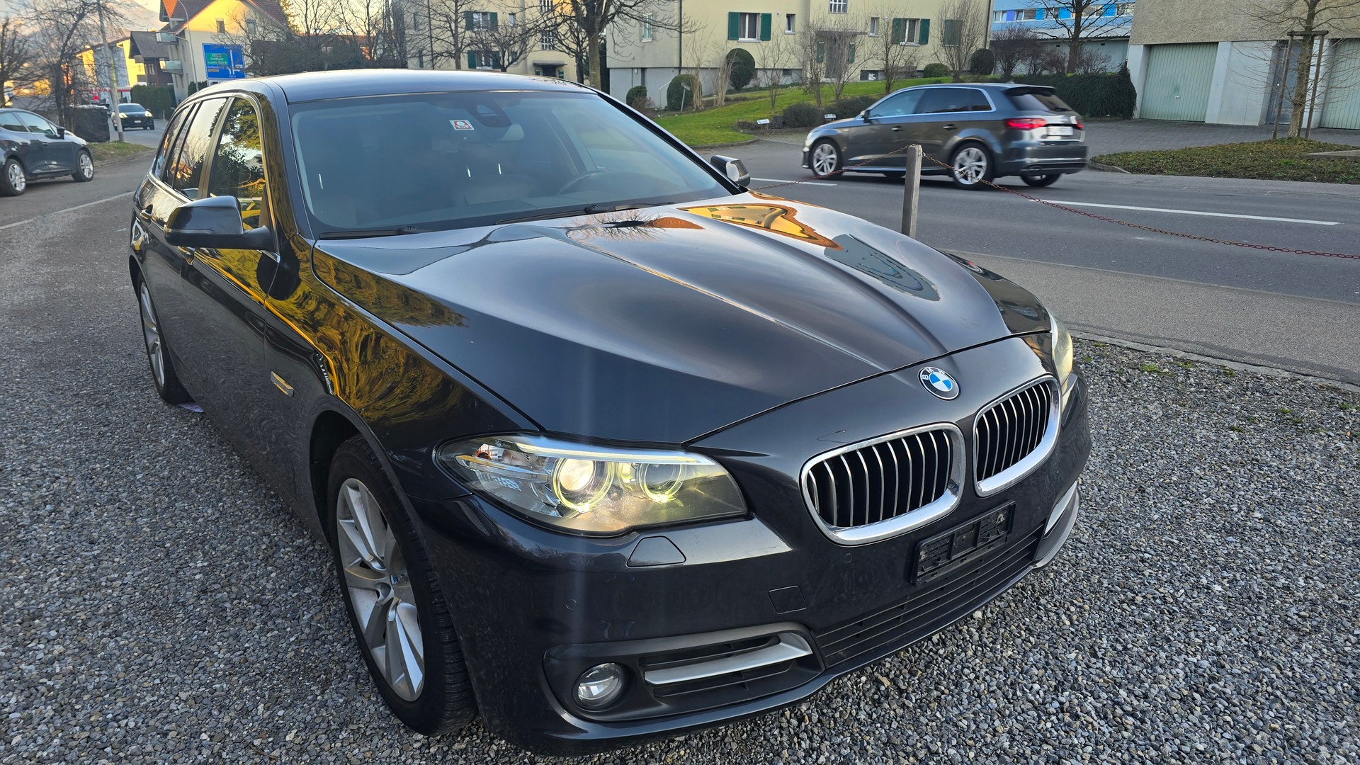 BMW 520d Touring xDrive Steptronic-image-1