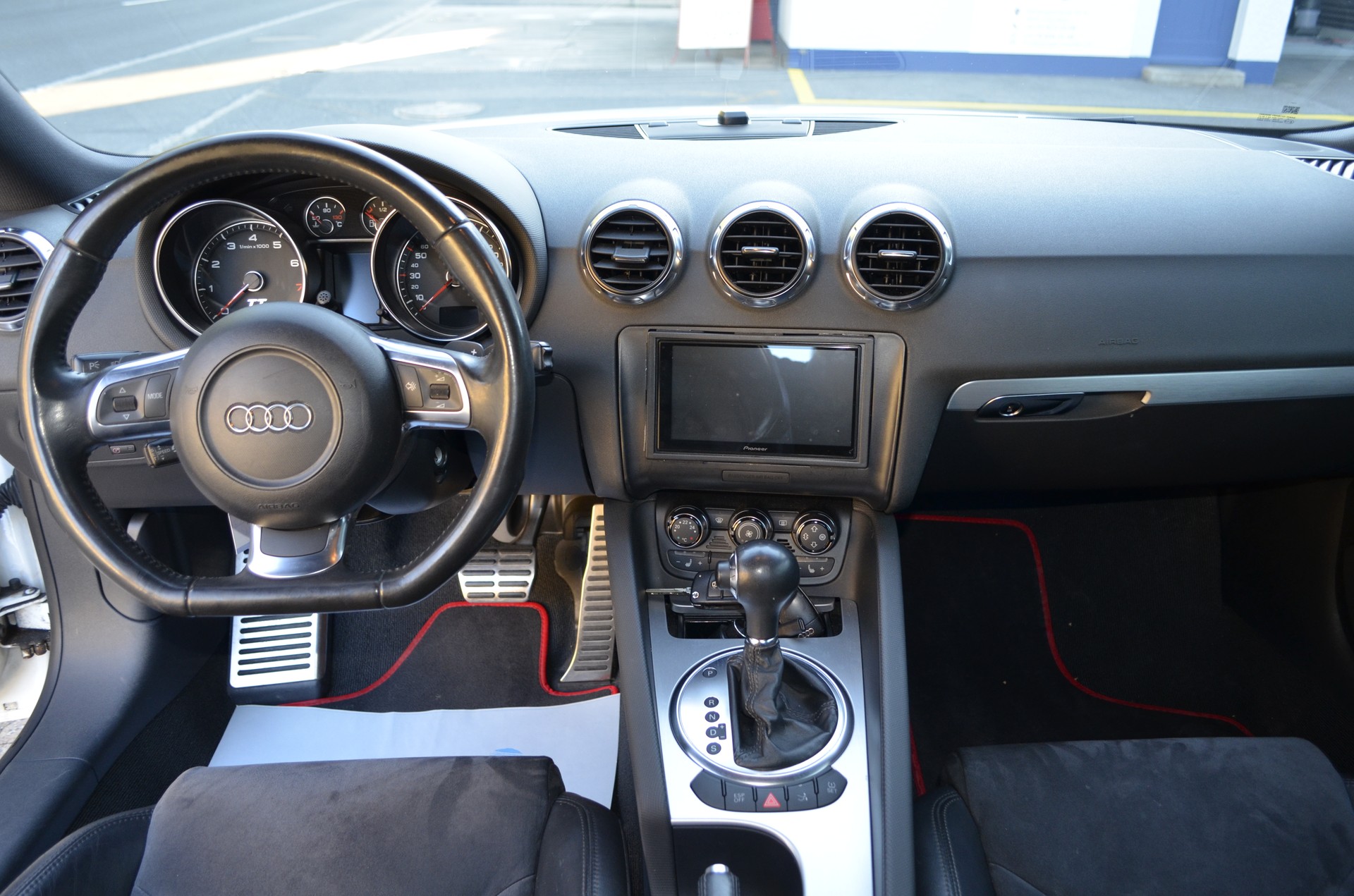 AUDI TT Coupé 2.0 TFSI-image-6