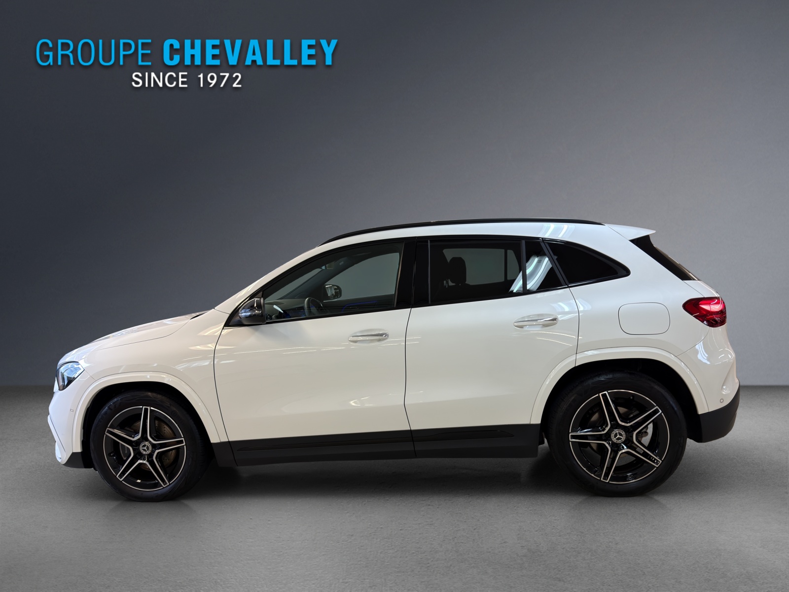 MERCEDES-BENZ GLA 200 7G-DCT-image-2