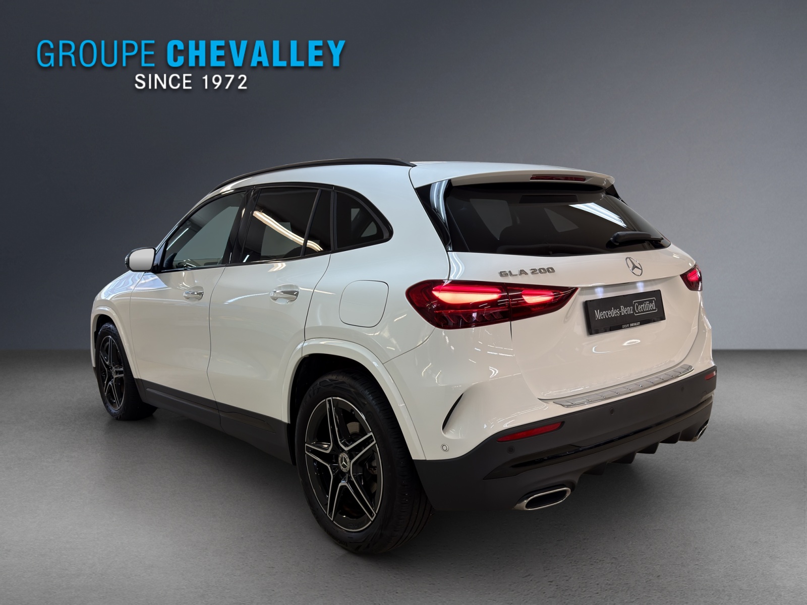 MERCEDES-BENZ GLA 200 7G-DCT-image-3